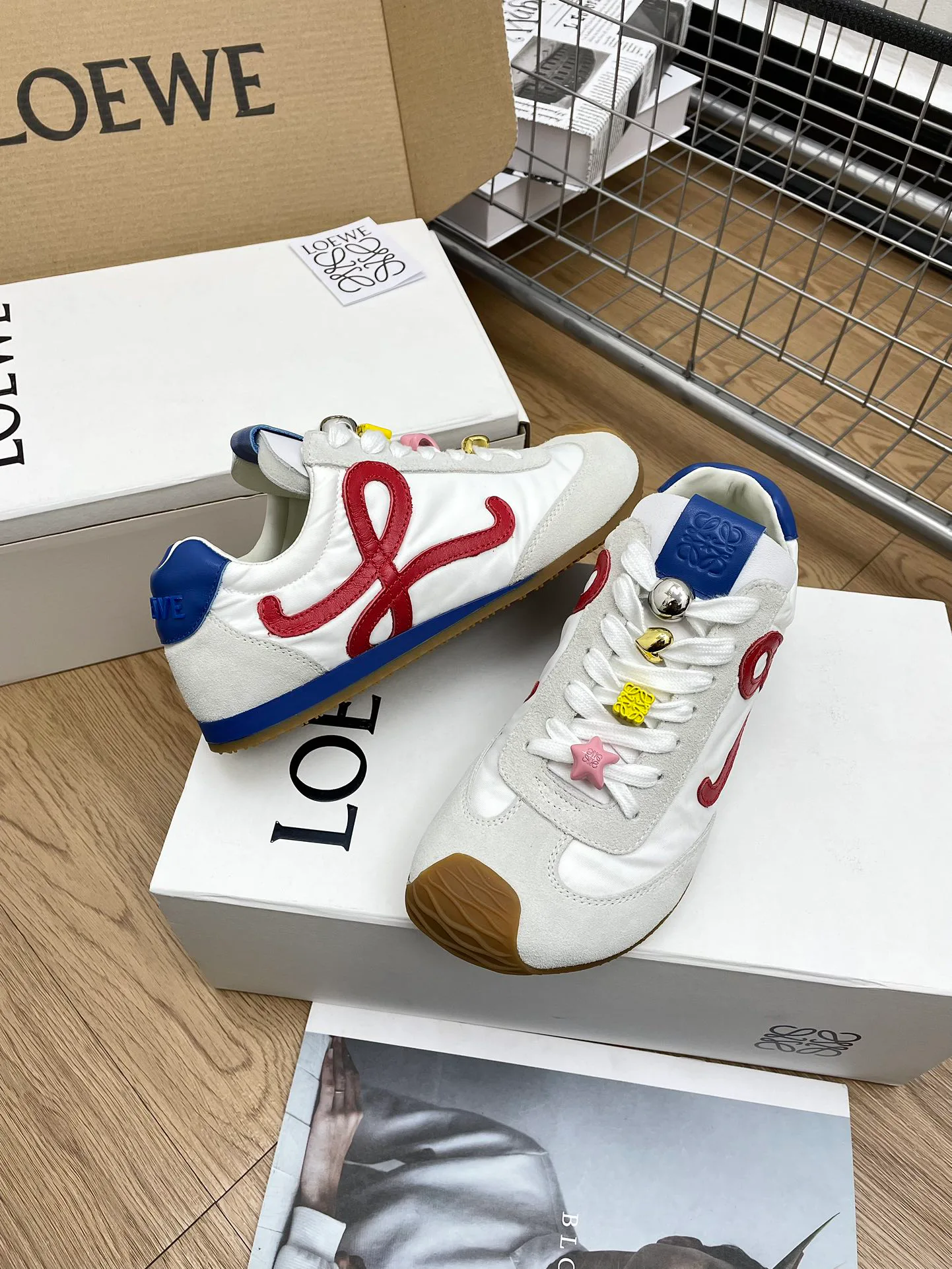 Кроссовки Женские Loewe 11188