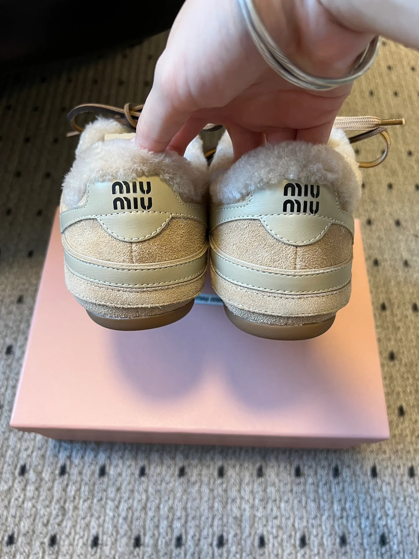 Кроссовки Женские Miu Miu 18462168