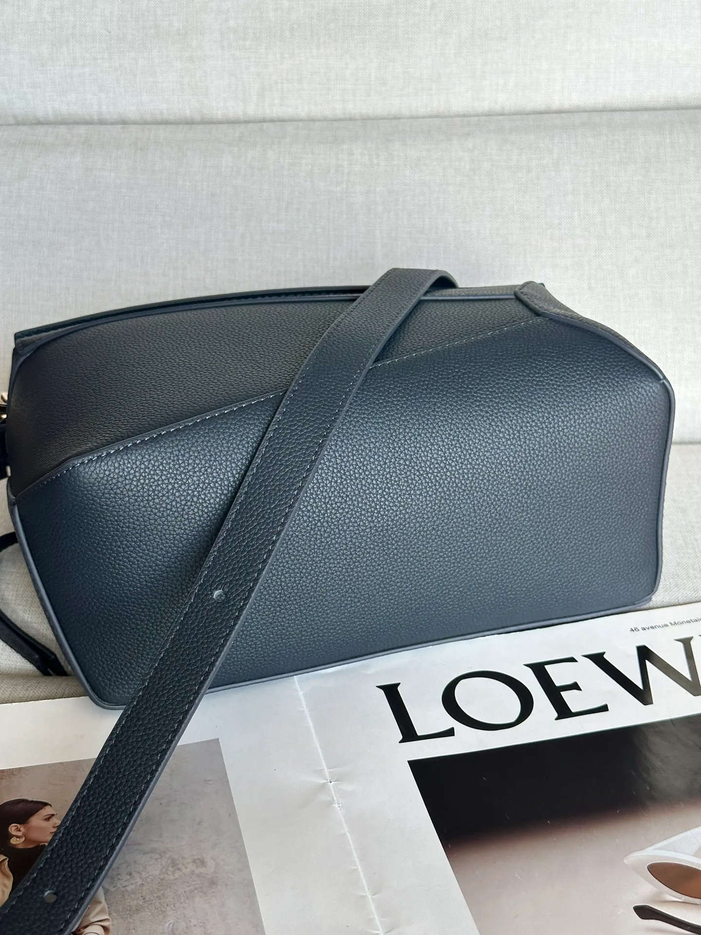 Классические Сумки Женские Loewe 13339547