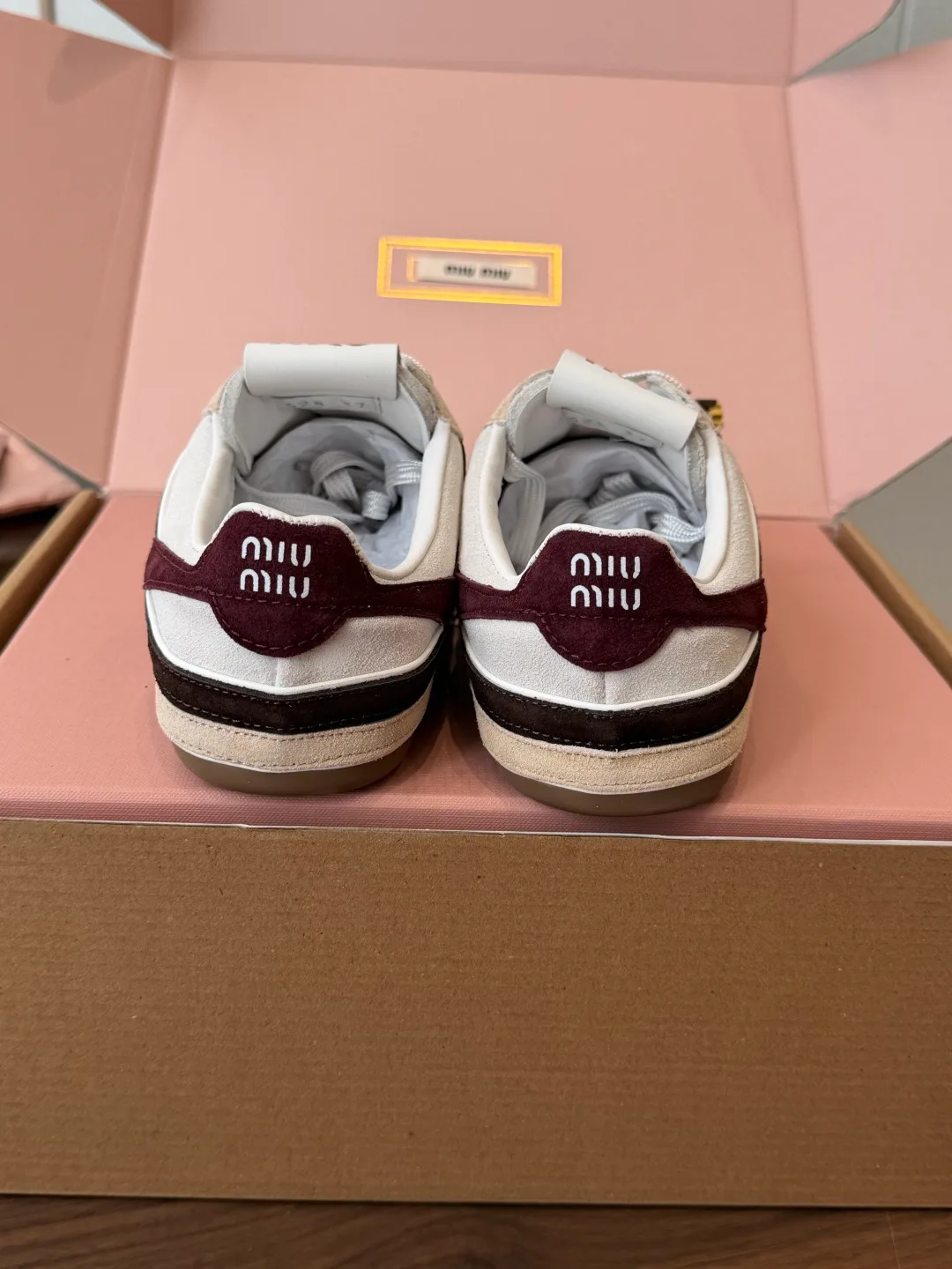 Кроссовки Женские Miu Miu 18627579