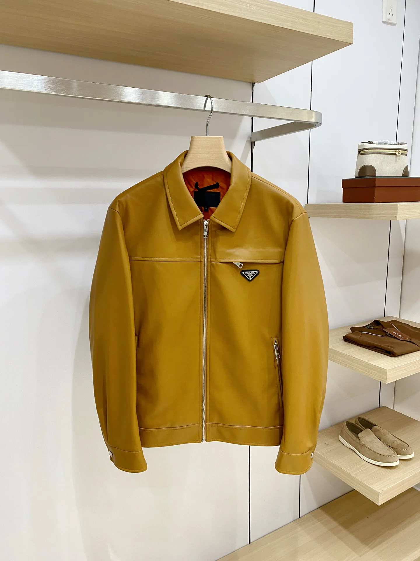Кожаные Куртки И Дублёнки Мужские Prada 18315651