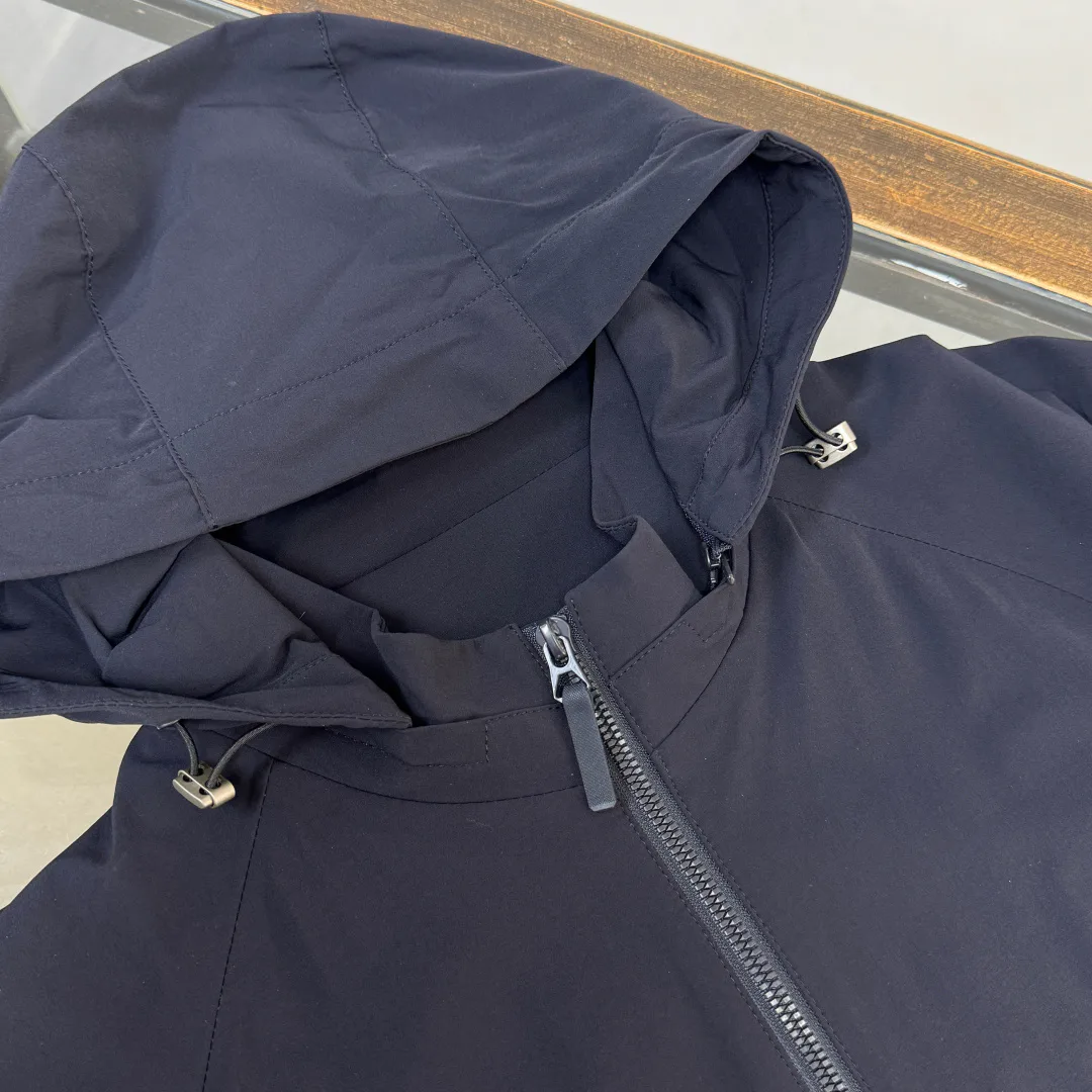 Куртки И Пуховики Мужские Prada 13230366