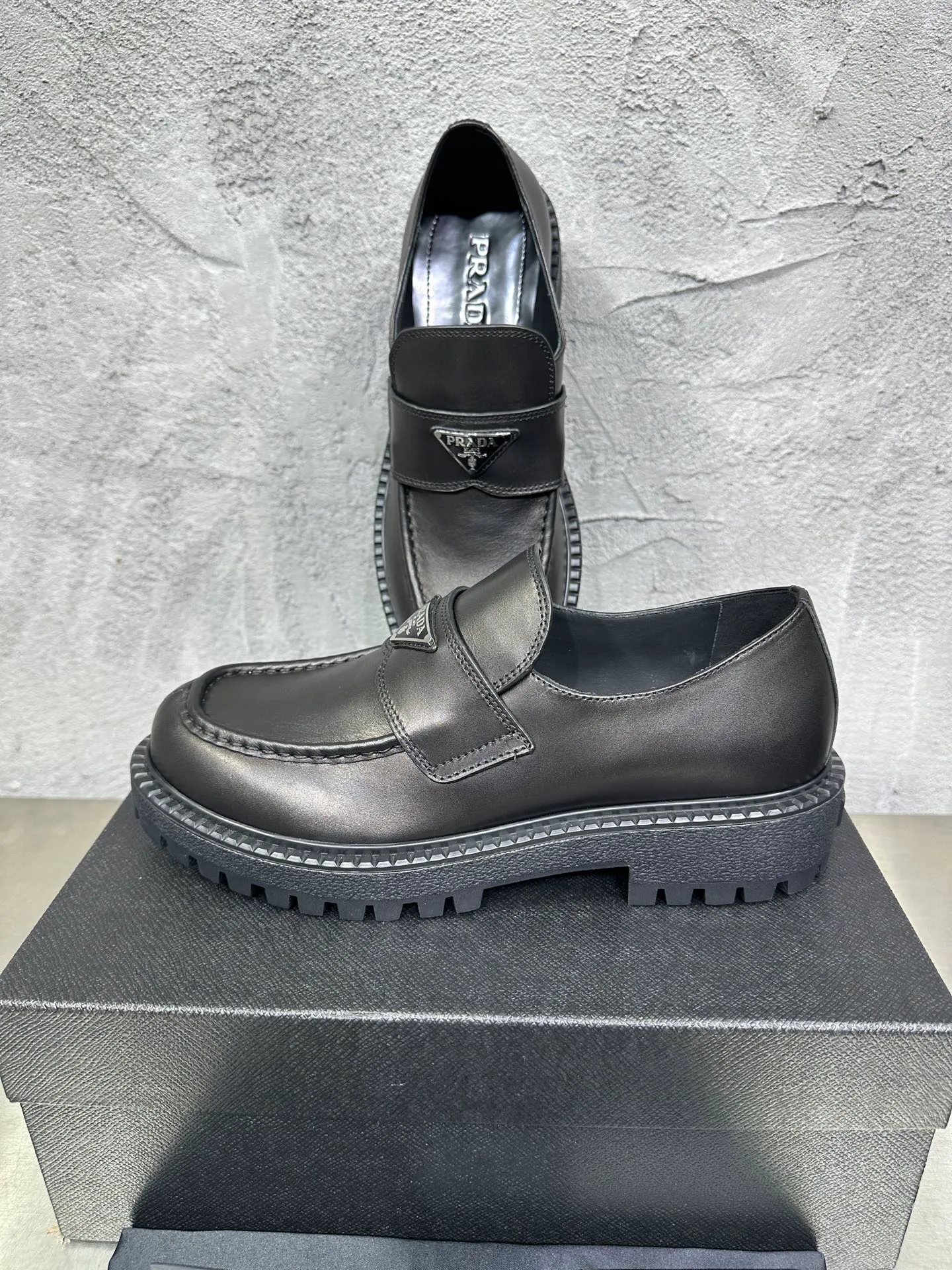 Лоферы И Туфли Мужские Prada 19687833