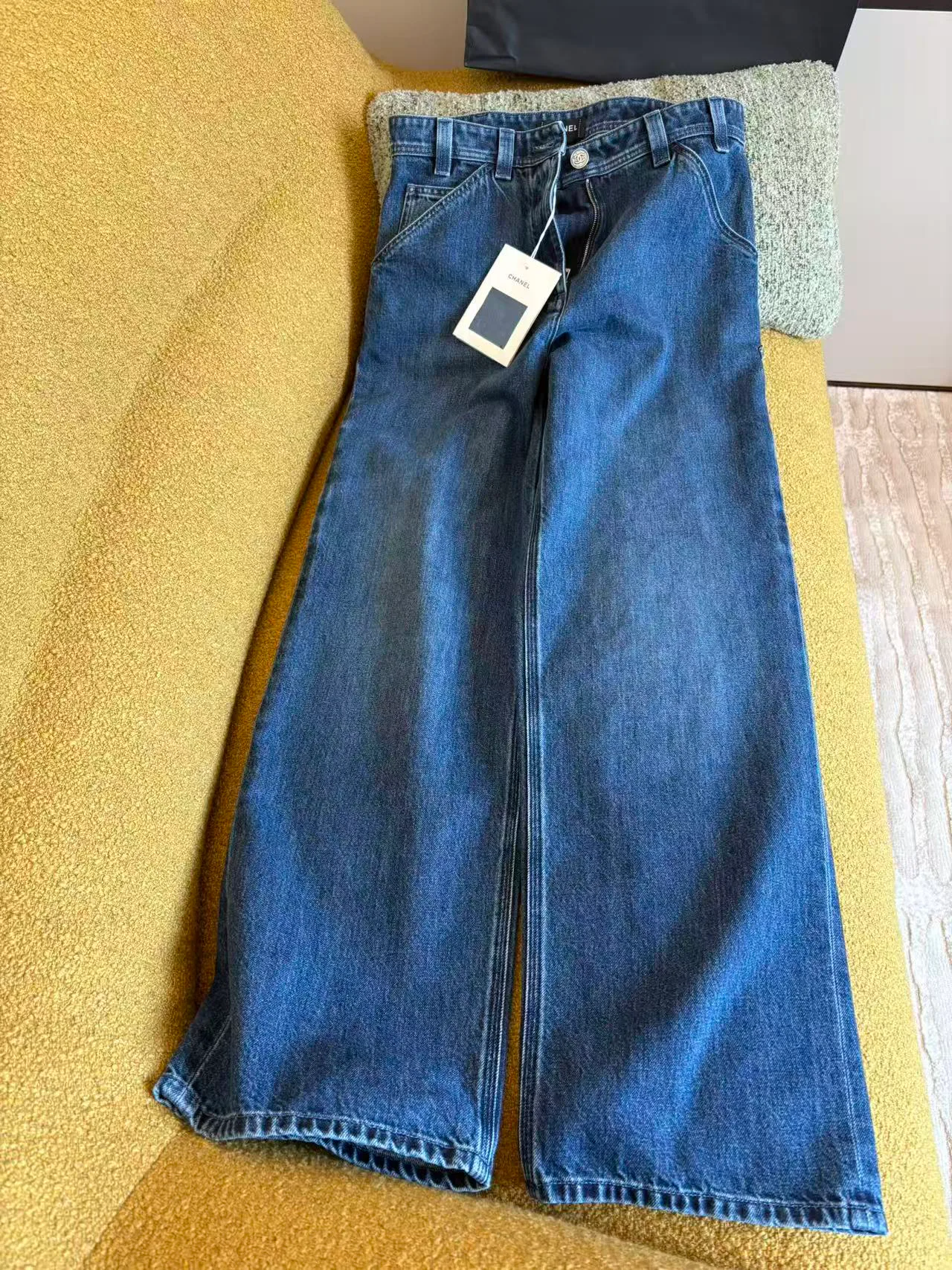 Джинсы Женские Chanel 11683809