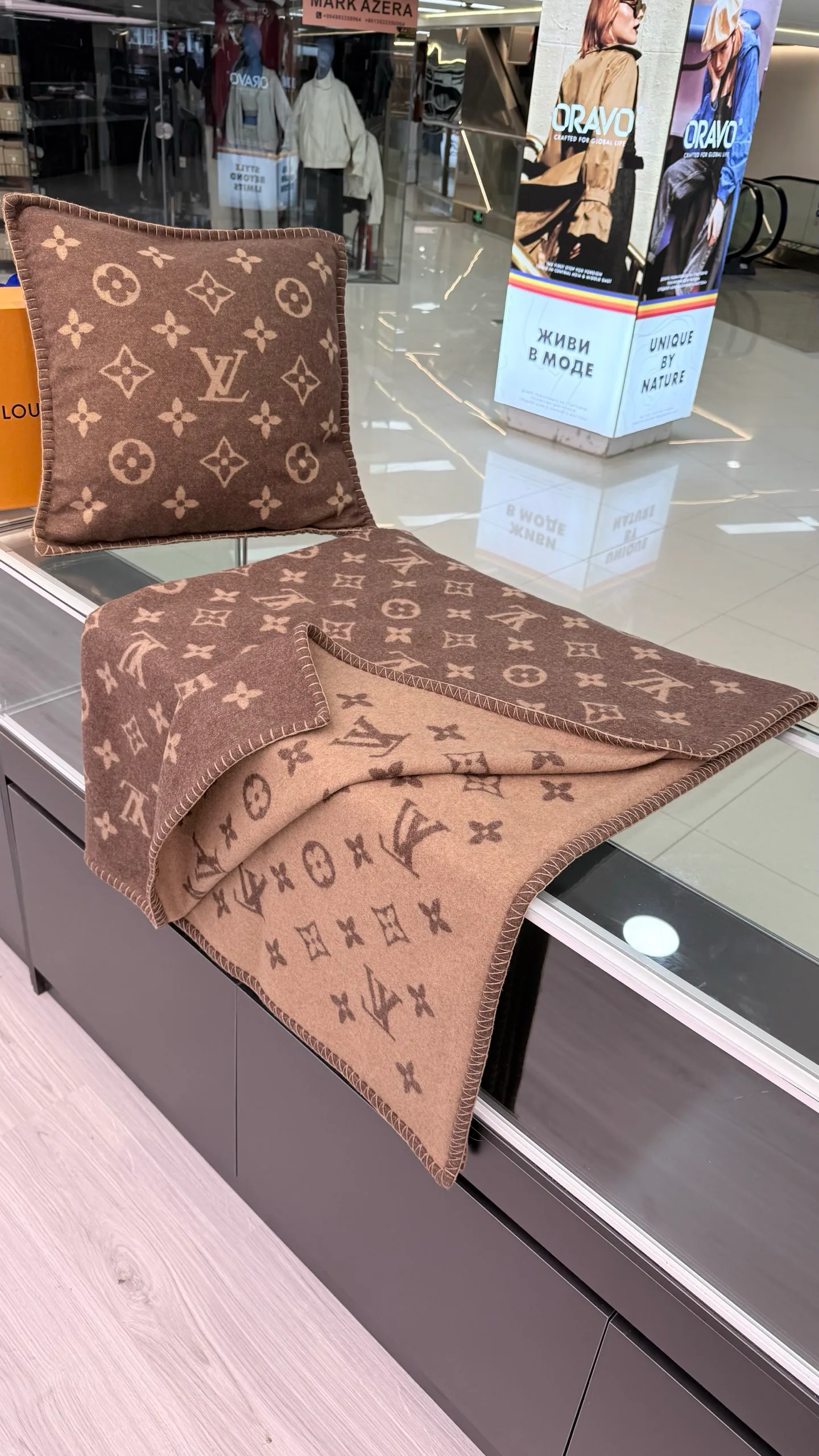 Текстиль Louis Vuitton 18002645