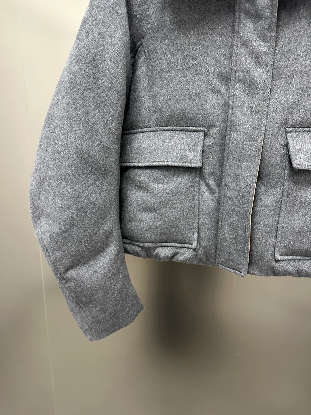 Куртки И Пуховики Женские Loro Piana 18702458