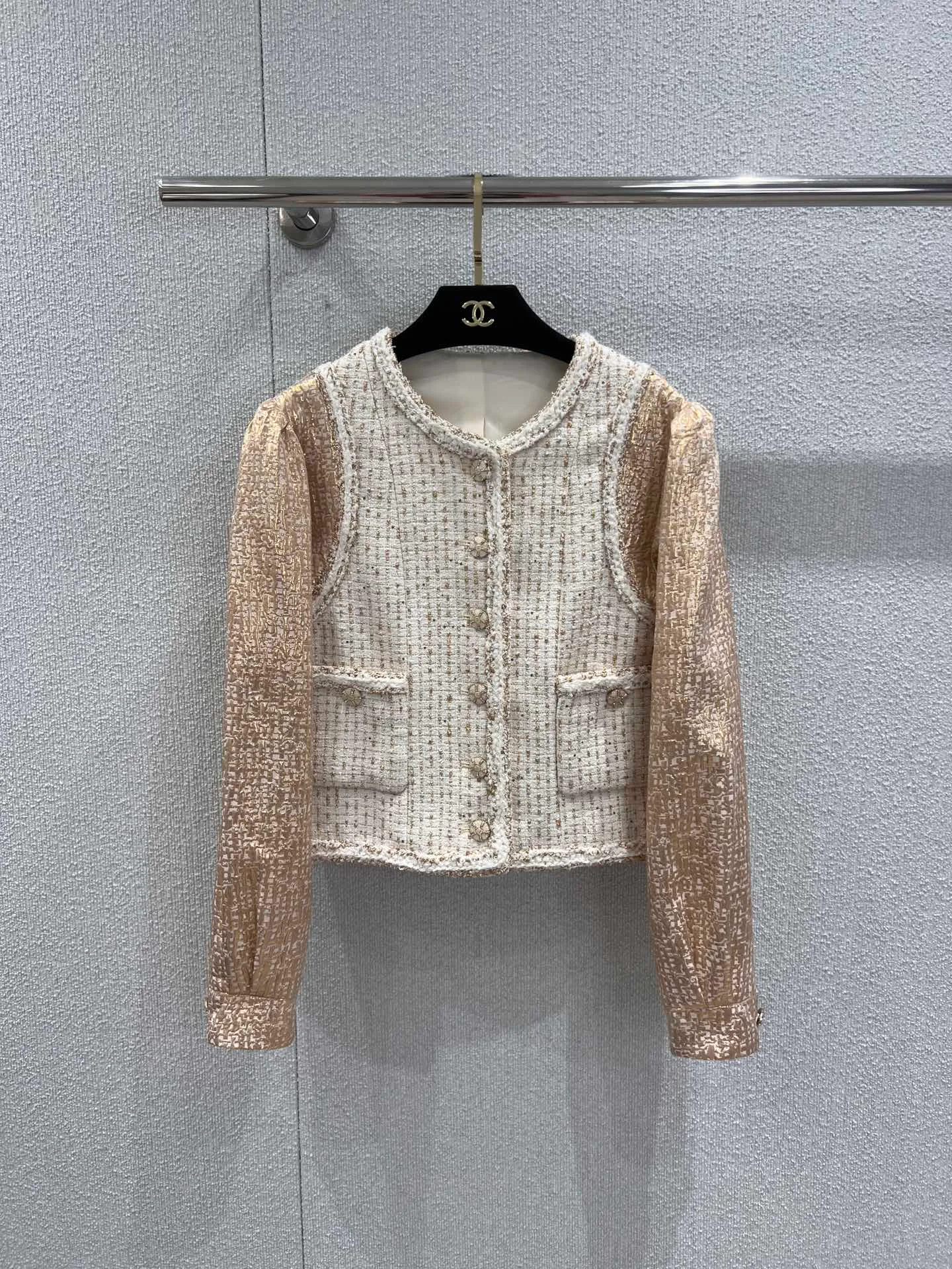 Куртки И Пуховики Женские Chanel 1828259