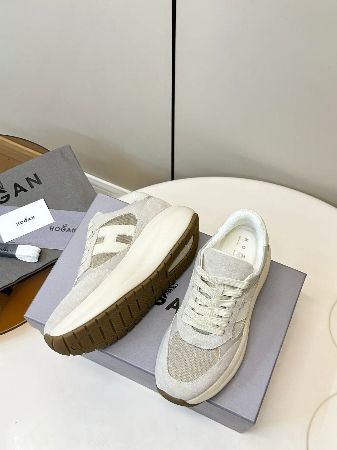 Кроссовки Женские Hogan 12835310