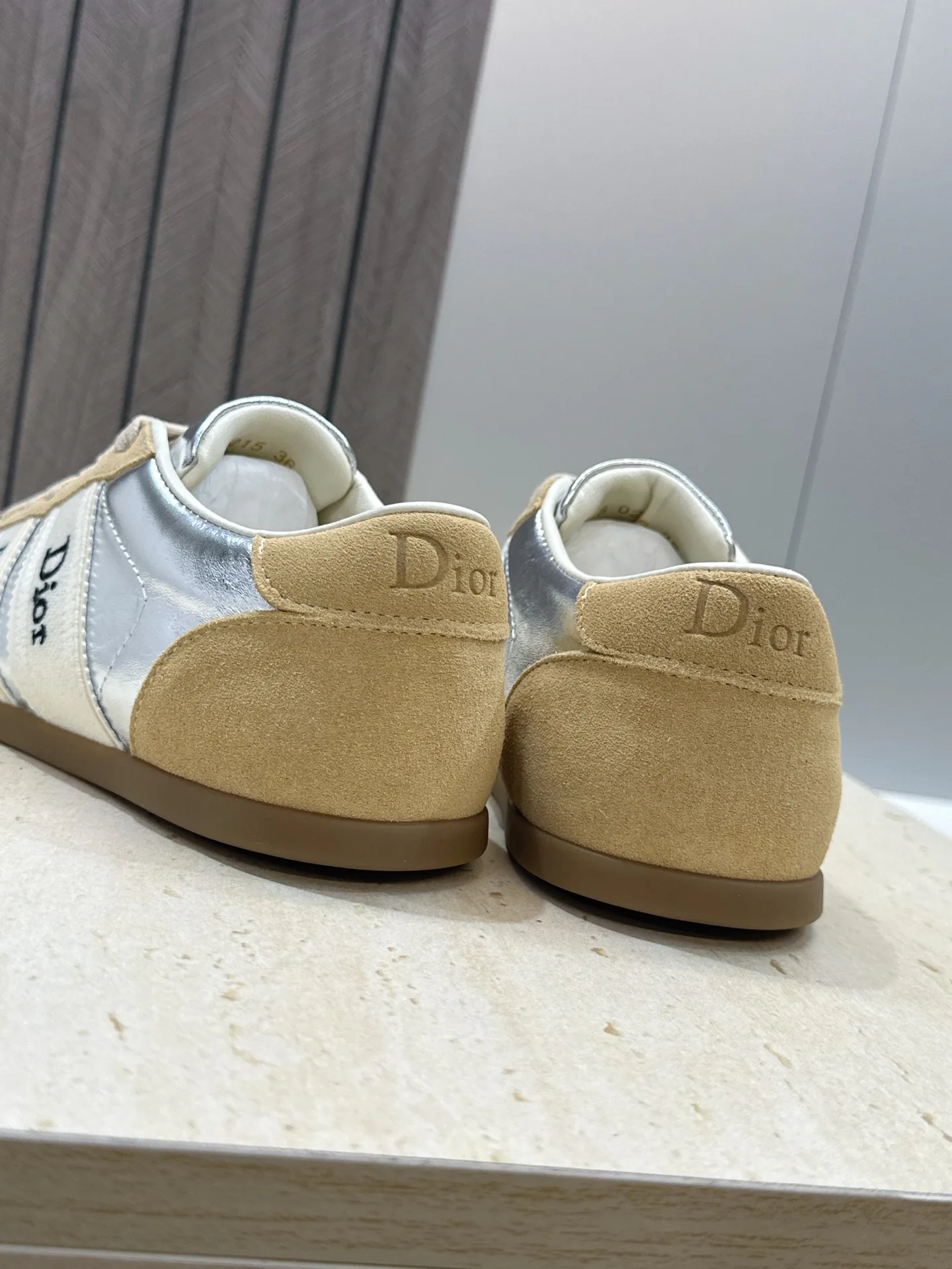Кроссовки Женские Christian Dior 17612347