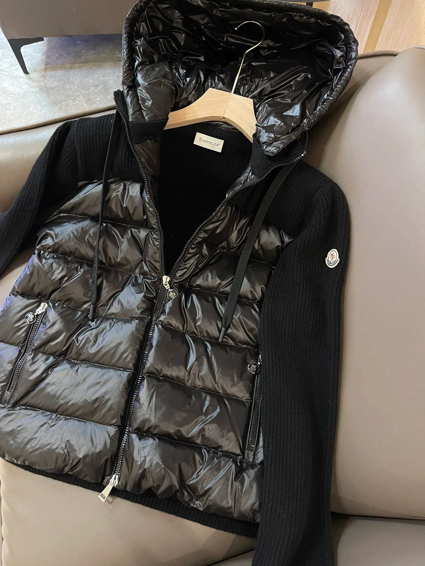 Куртки И Пуховики Женские Moncler 17886537