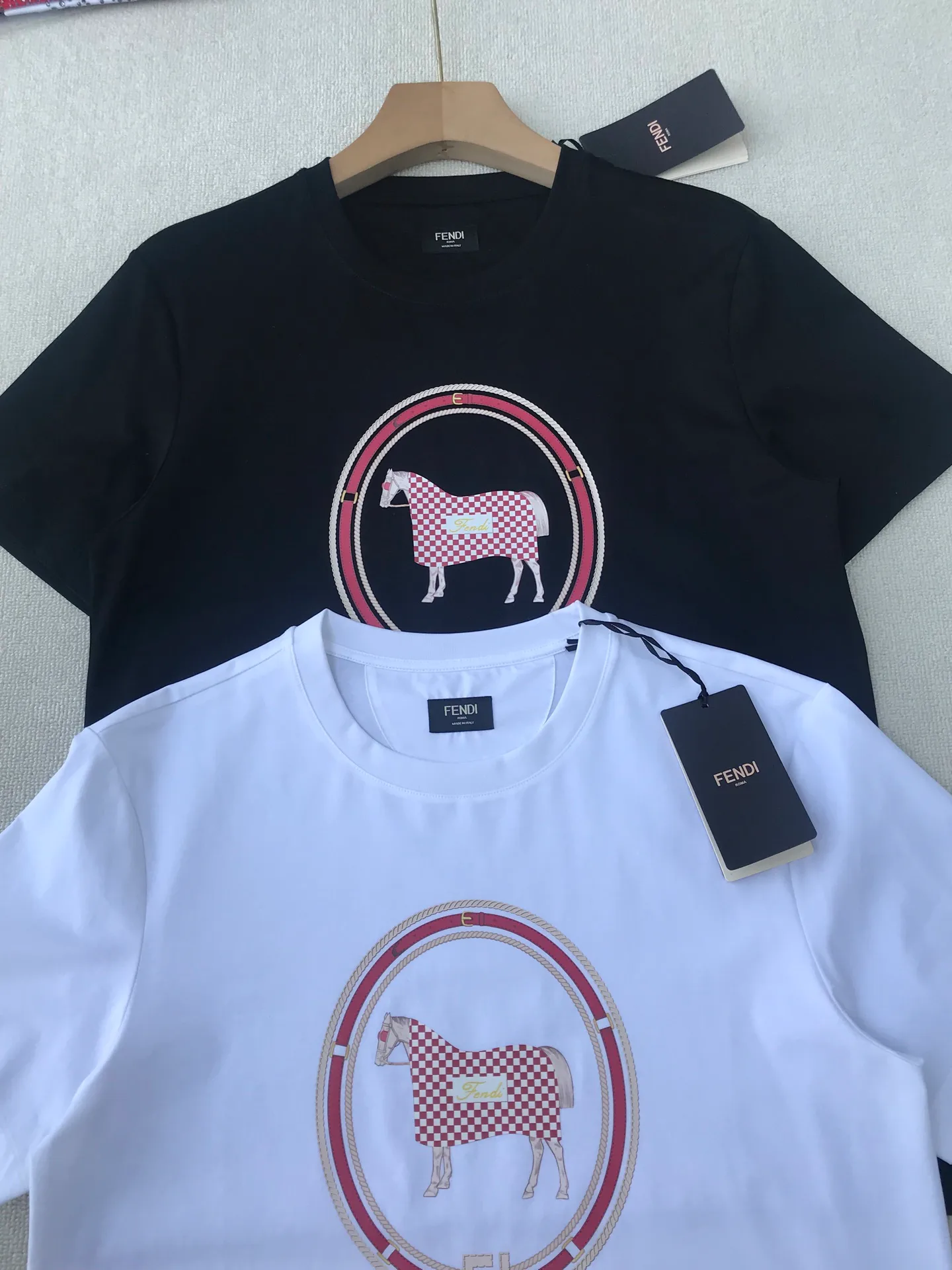 Футболки Женские Fendi 11576659
