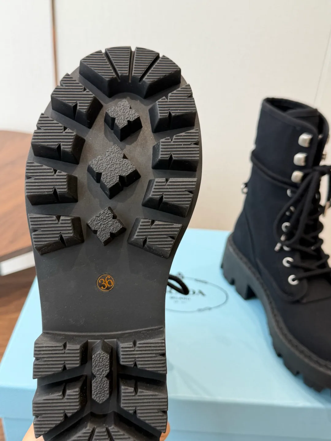 Ботинки Женские Prada 17364649