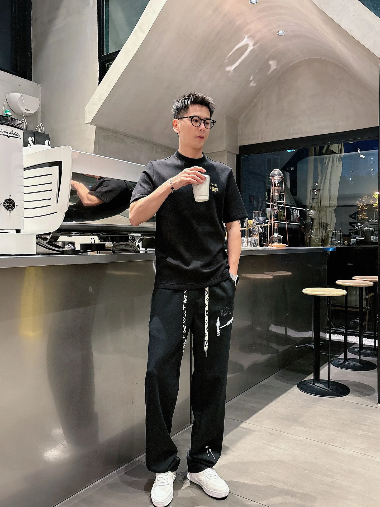 Брюки Мужские Louis Vuitton 10122617
