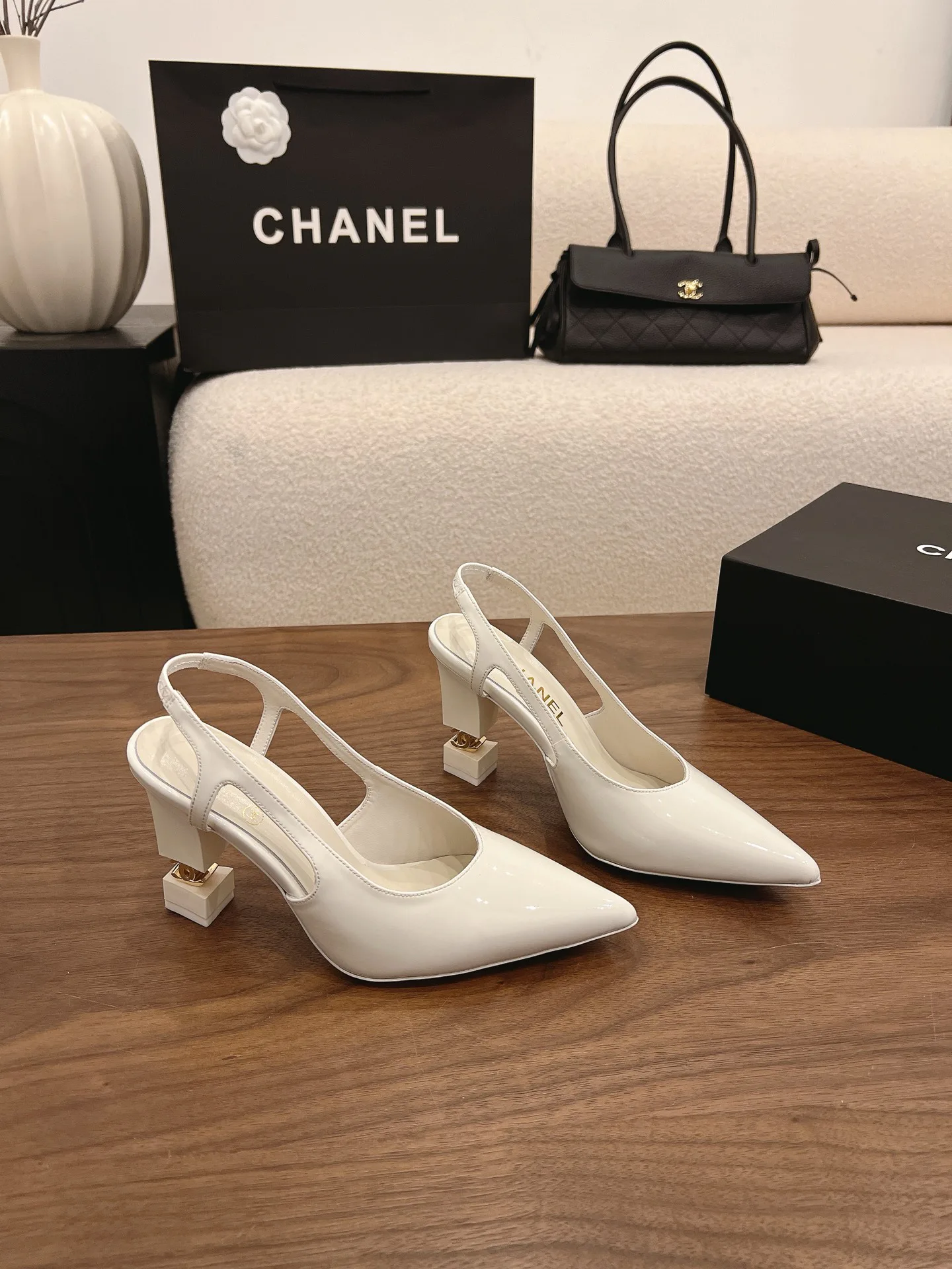 Туфли Женские Chanel 17342735