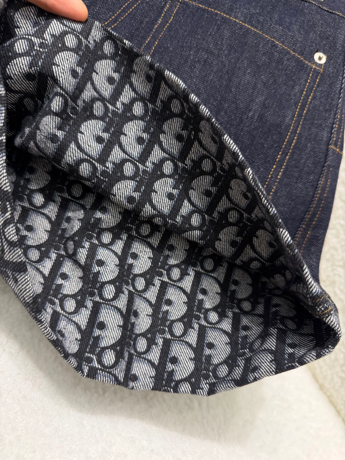 Шорты Женские Christian Dior 12829570