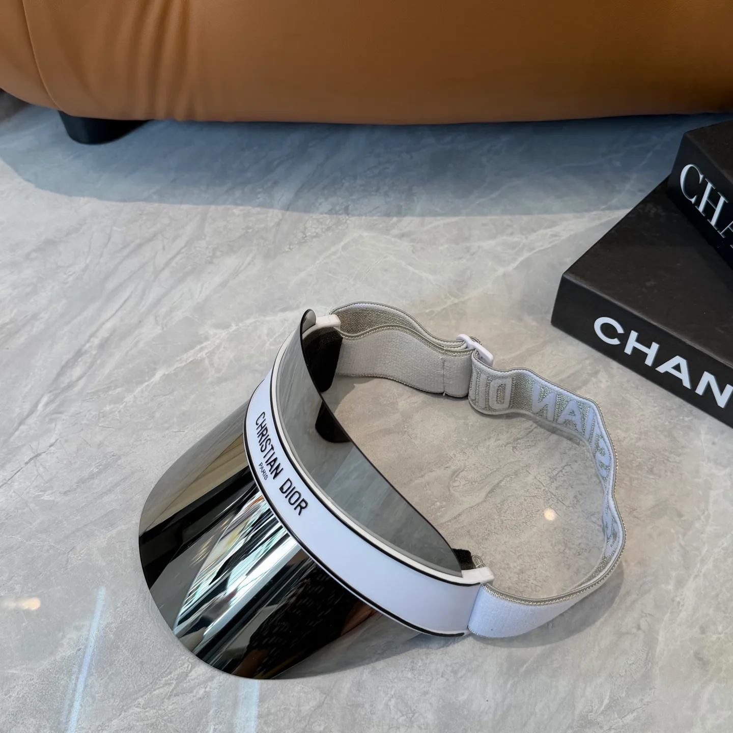 Головные Уборы Christian Dior 13294395