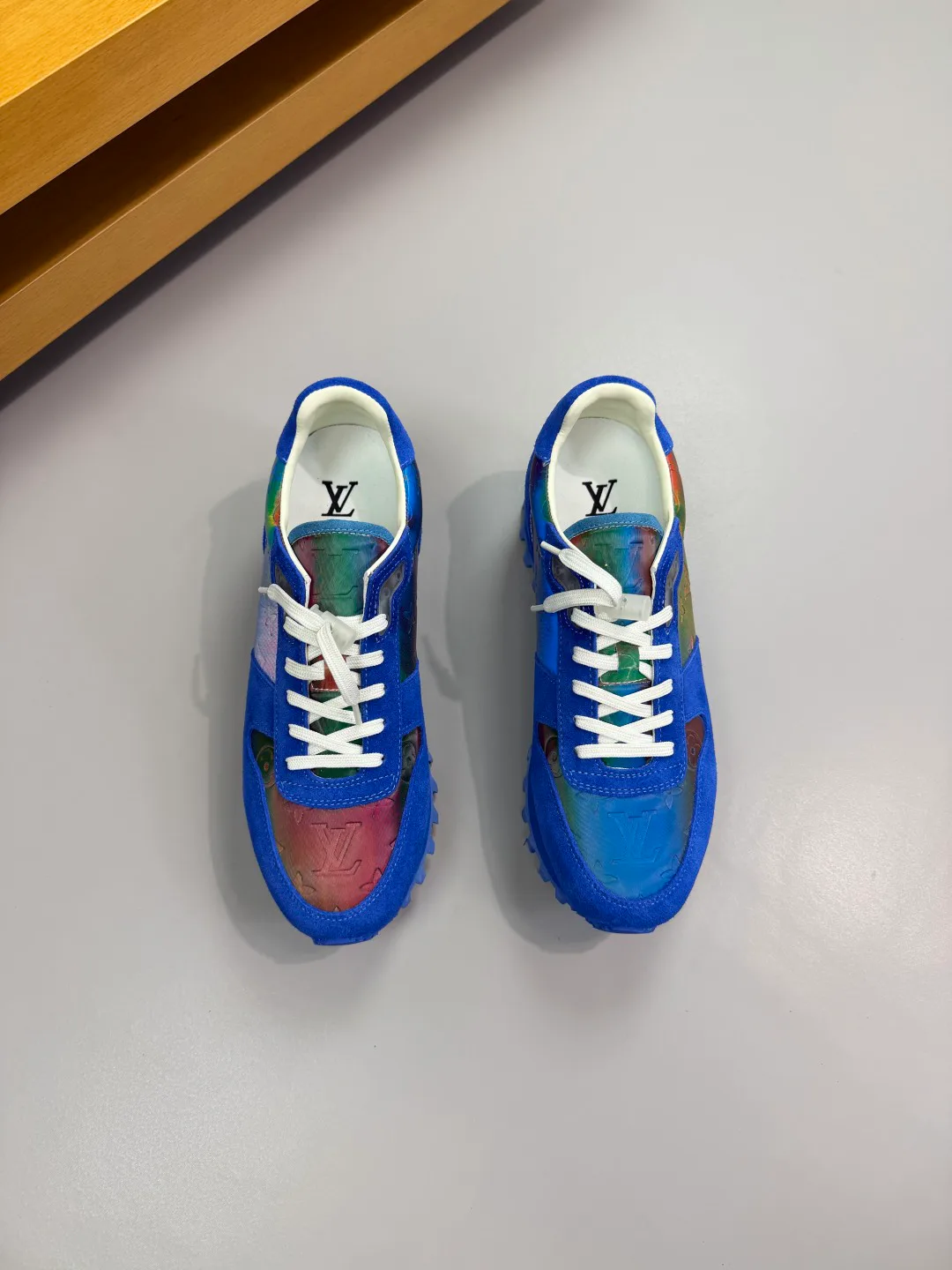 Кроссовки Мужские Louis Vuitton 152535