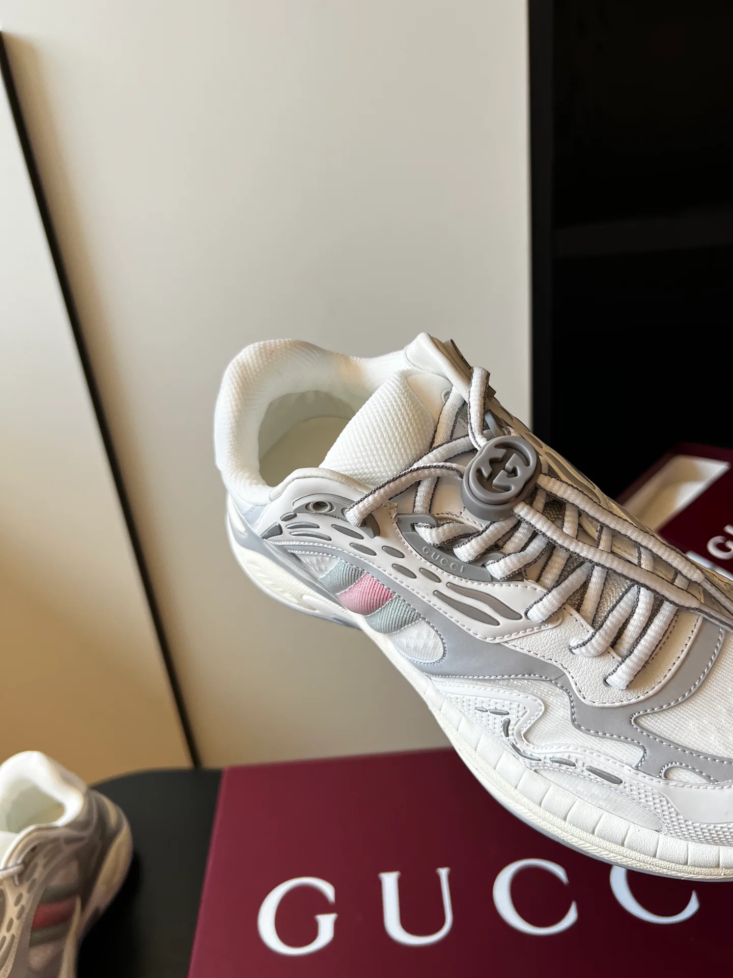 Кроссовки Женские Gucci 515291