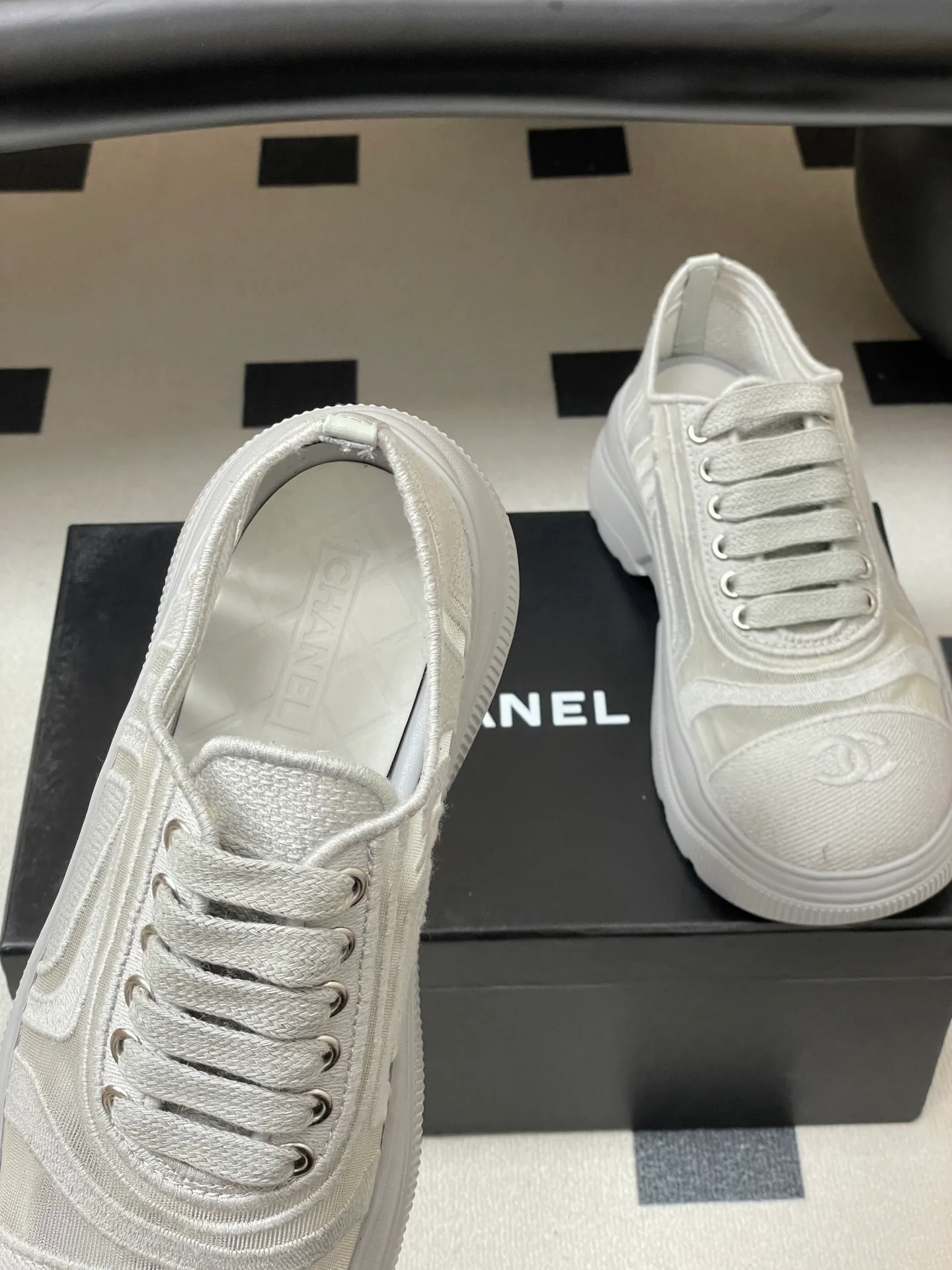 Кроссовки Женские Chanel 725615