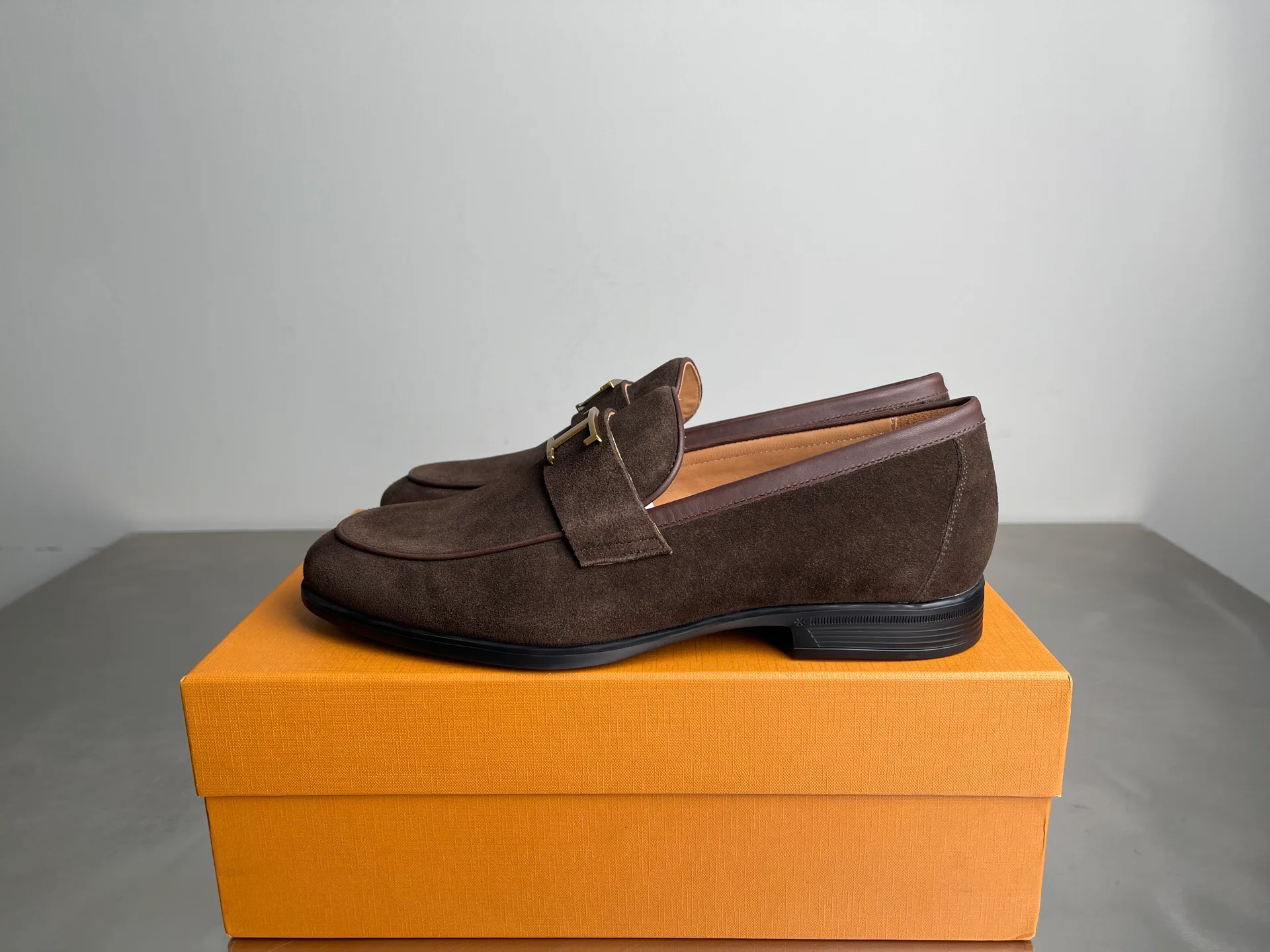 Кроссовки Мужские Louis Vuitton 12634402