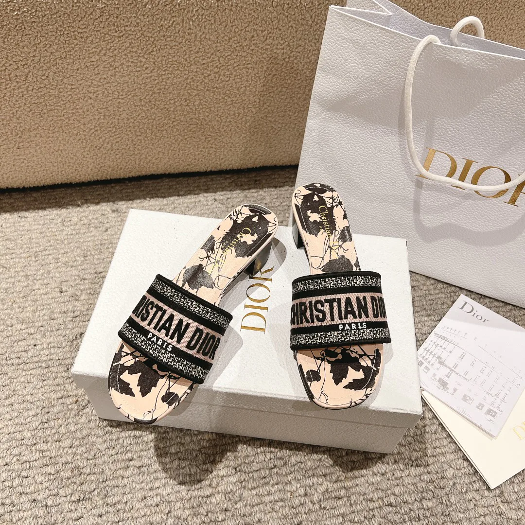 Туфли Женские Christian Dior 11600000