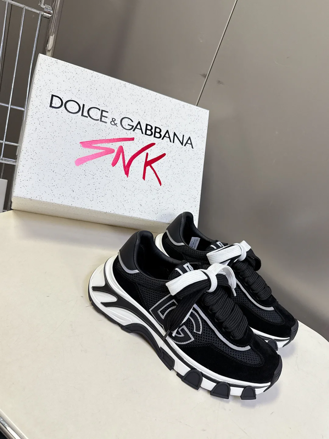 Кроссовки Женские Dolce & Gabbana 14436816
