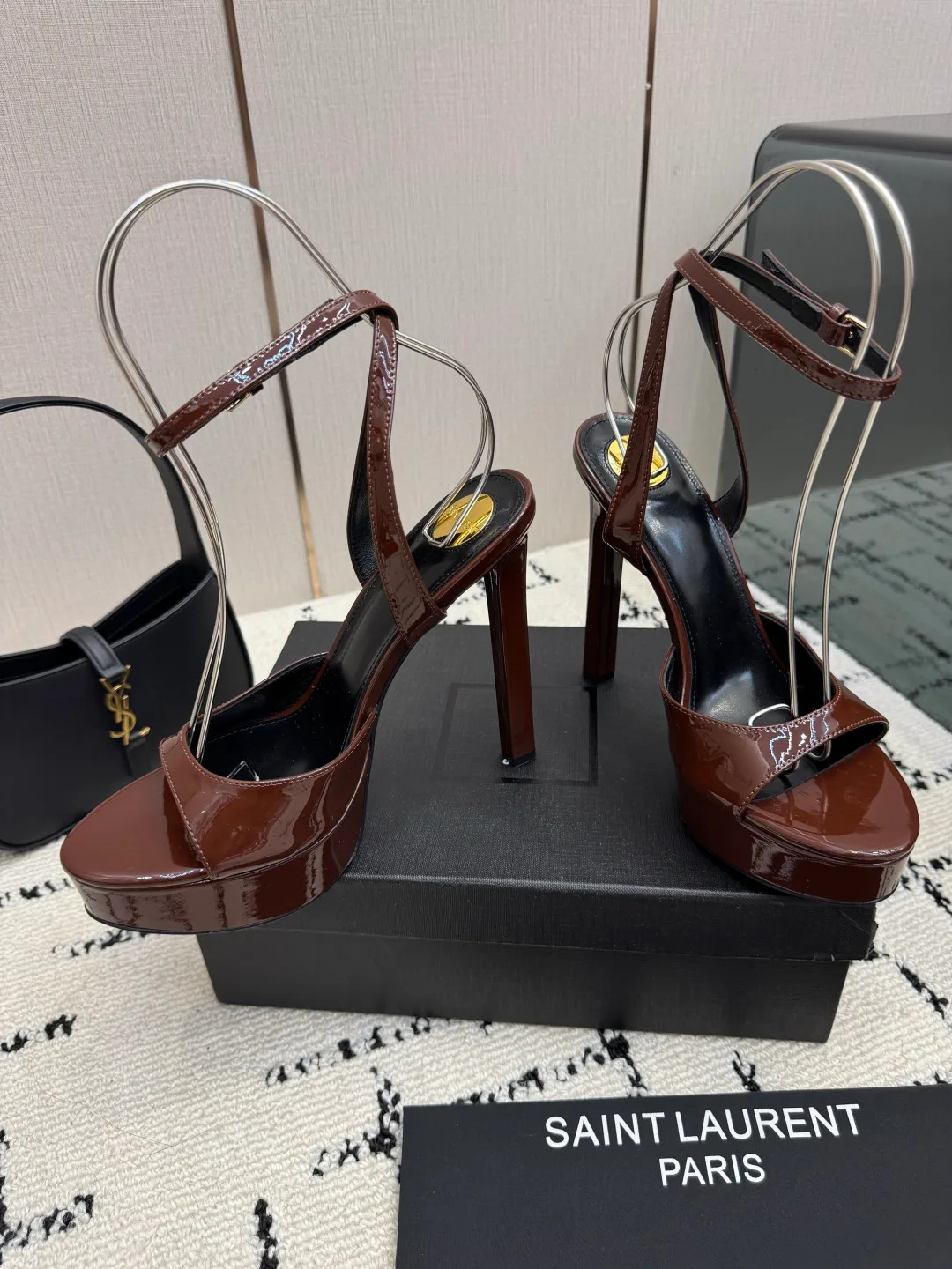 Босоножки Женские Saint Laurent 18049020