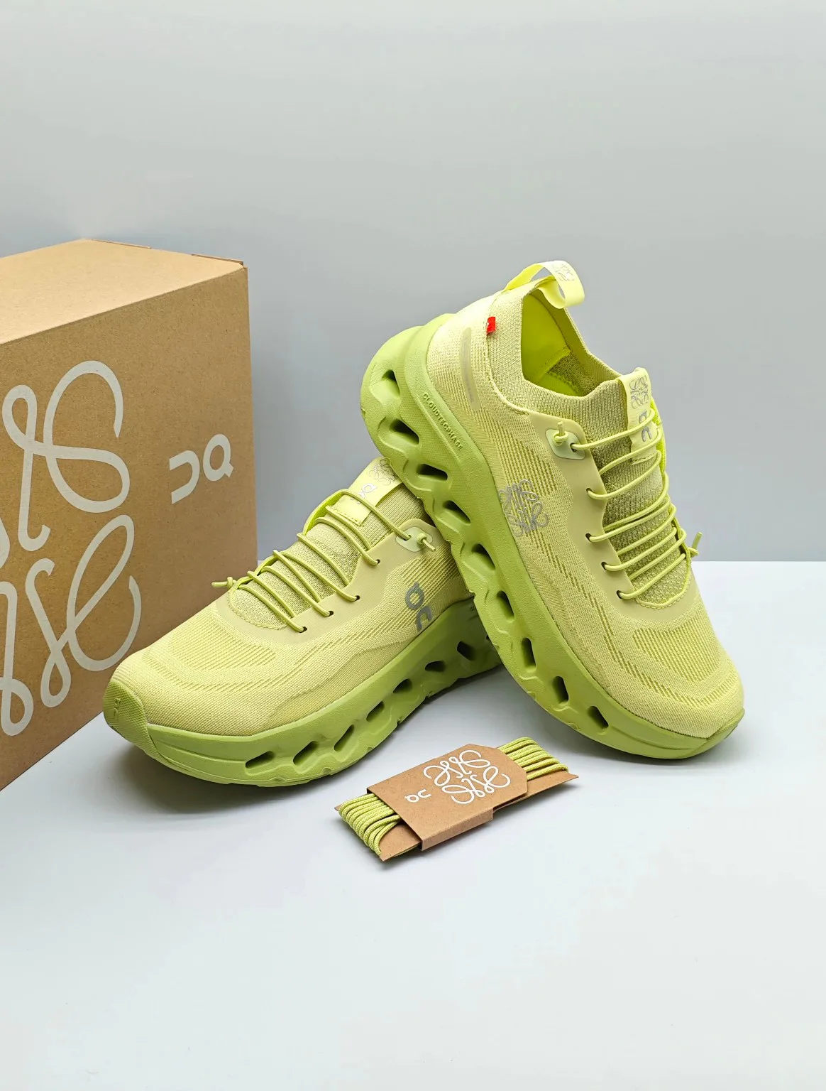 Кроссовки Женские Loewe 13193973