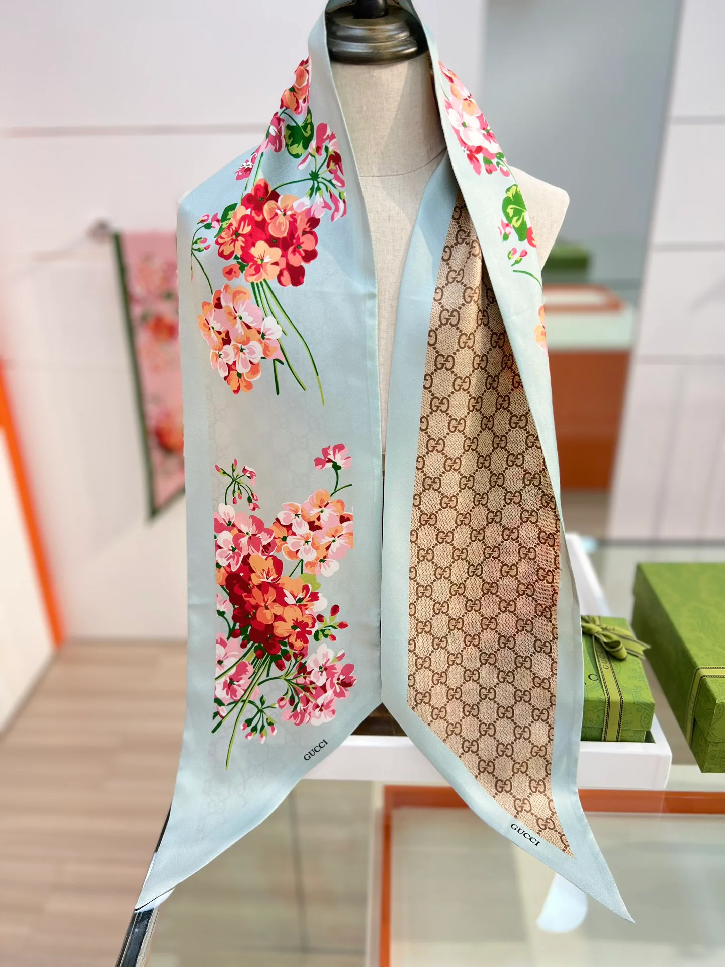Платки Gucci 11527443