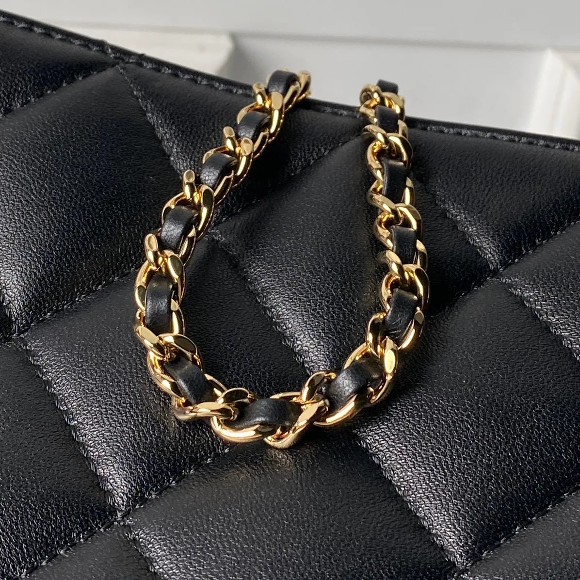 Классические Сумки Женские Chanel 18207838