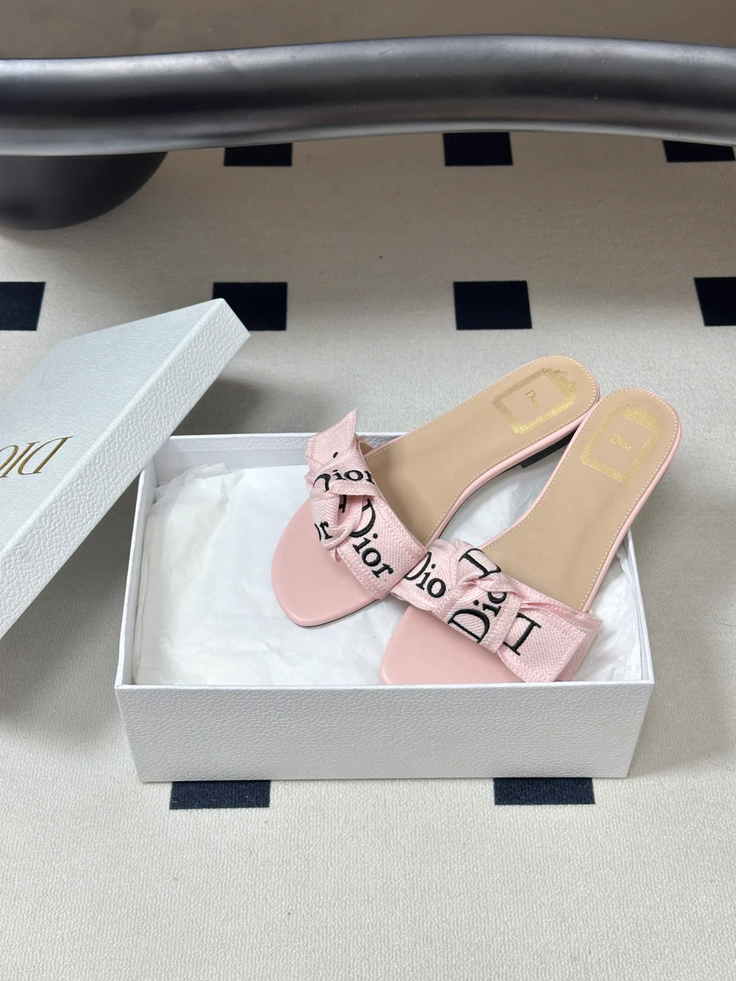 Шлепанцы Женские Christian Dior 18262087