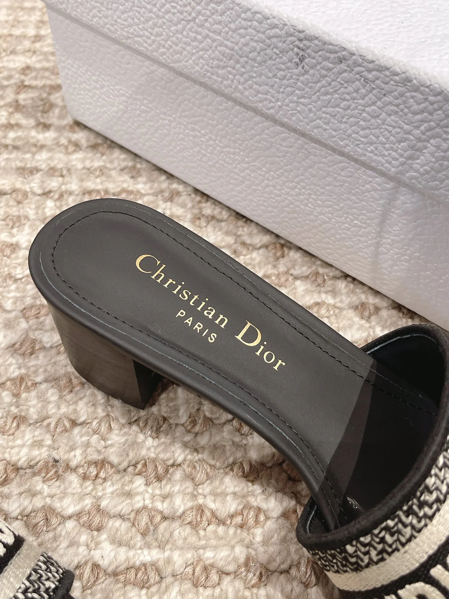 Босоножки Женские Christian Dior 11600084