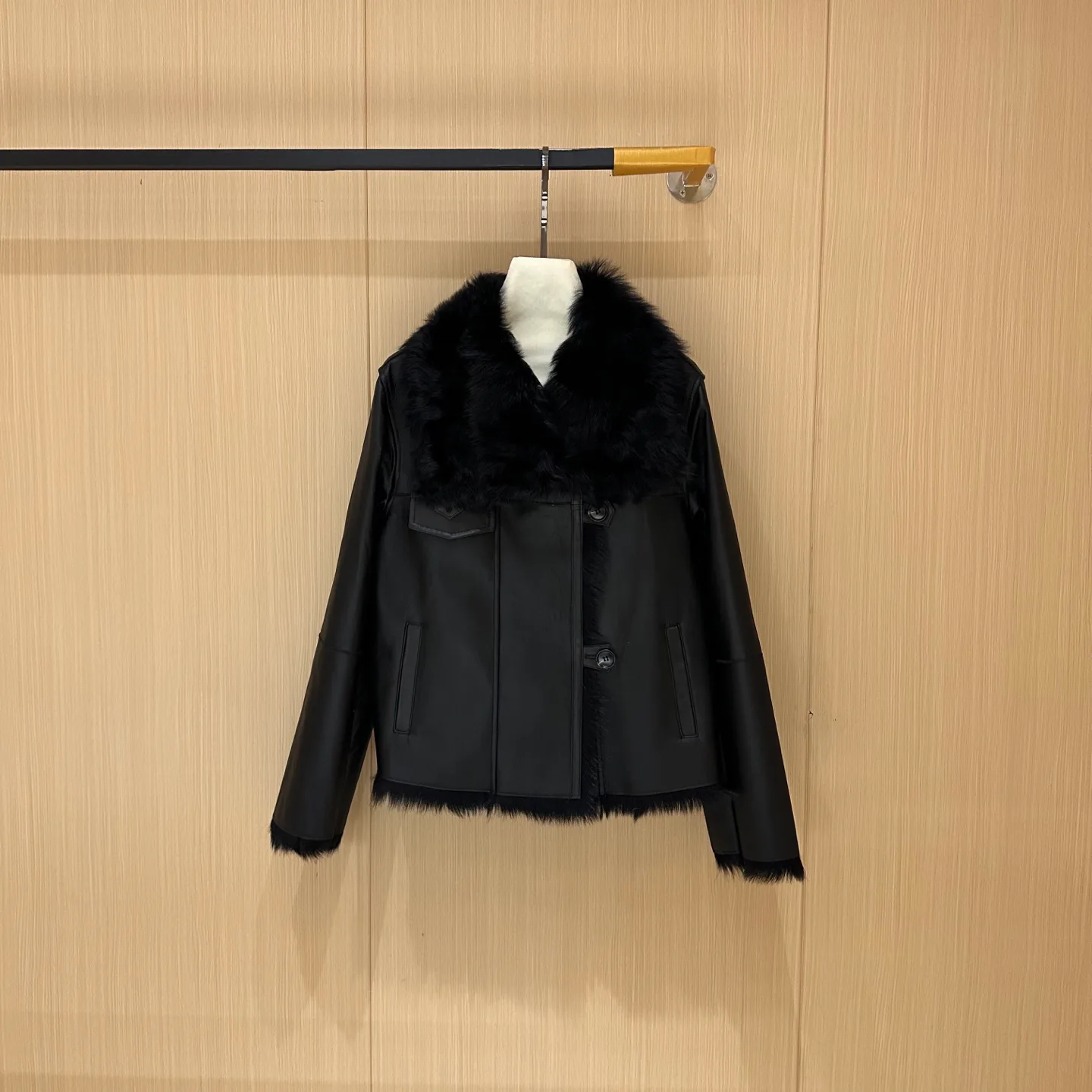 Кожаные Куртки И Дублёнки Женские Max Mara 612075