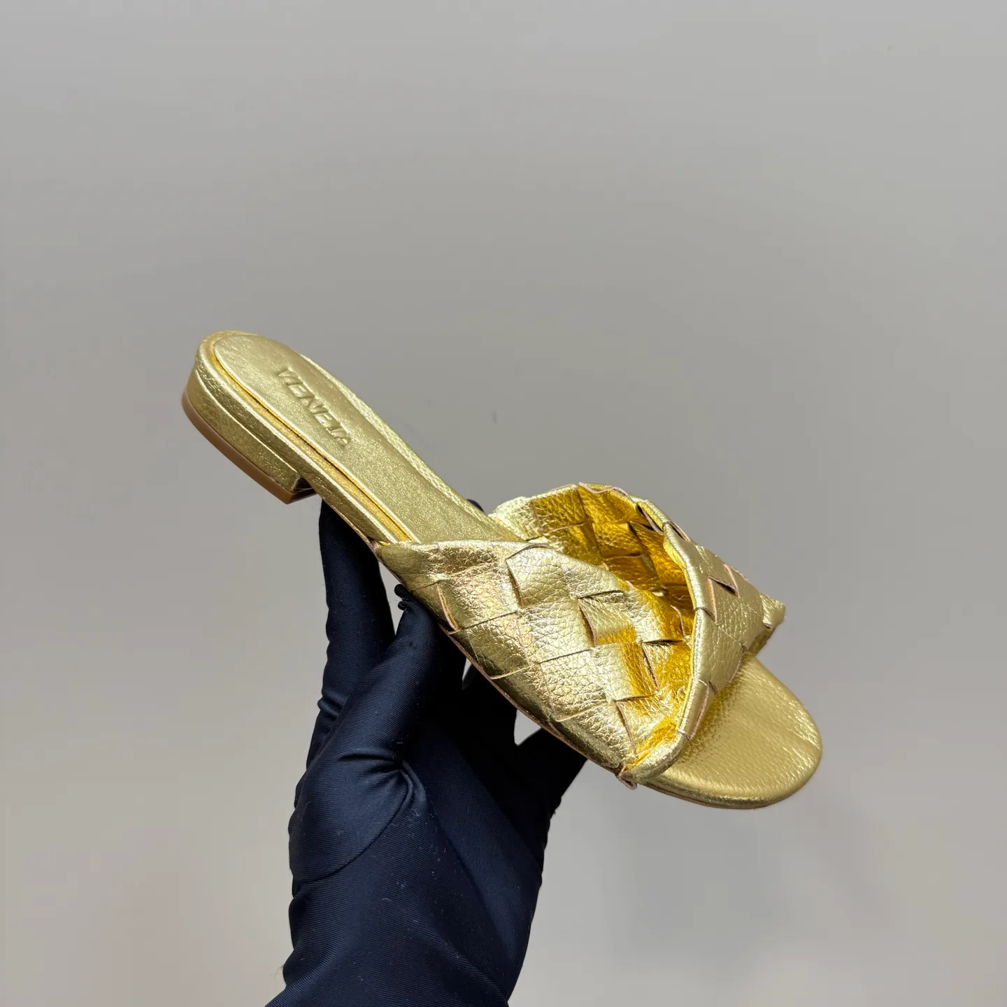 Шлепанцы Женские Bottega Veneta 13759