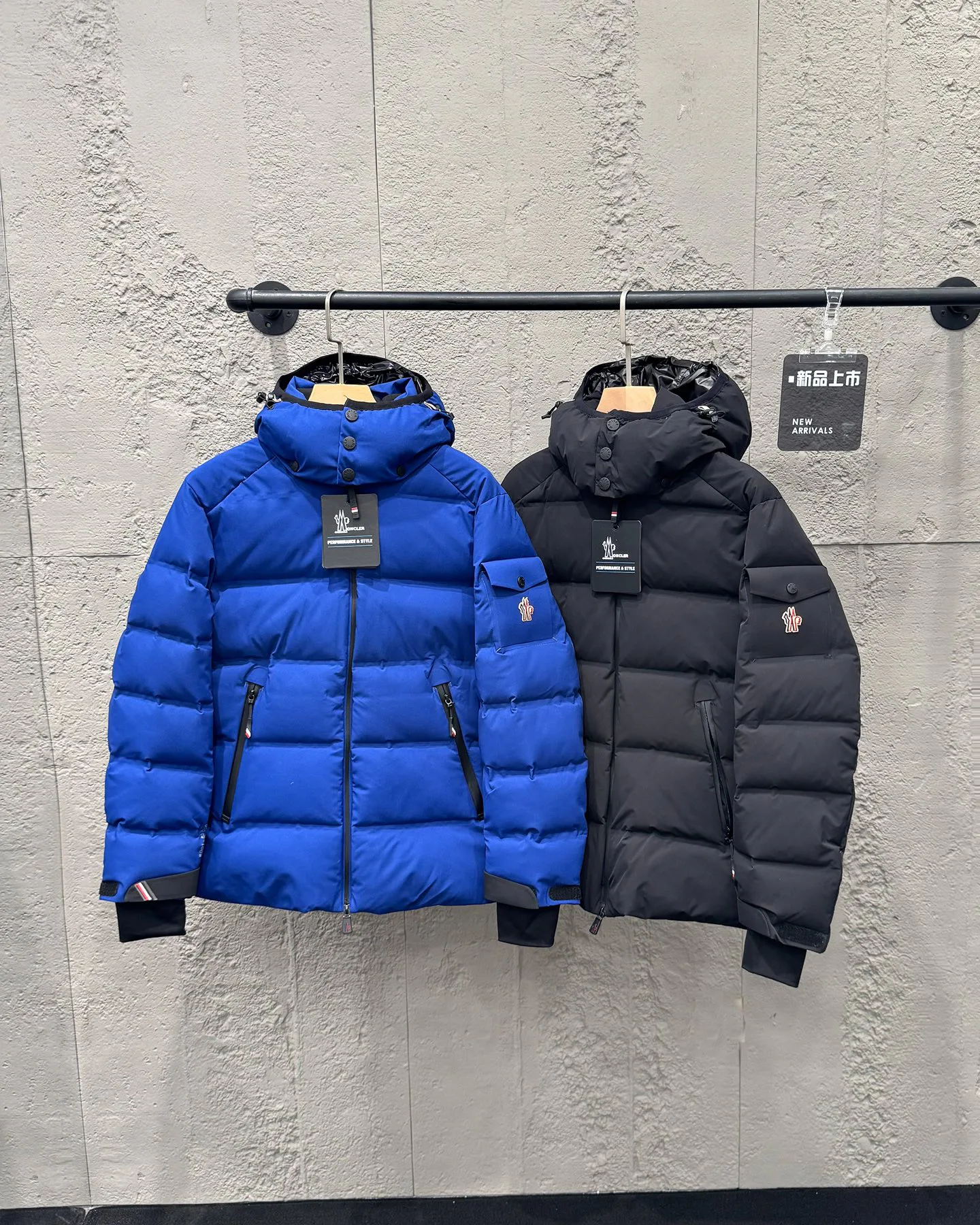 Куртки И Пуховики Мужские Moncler 17942231