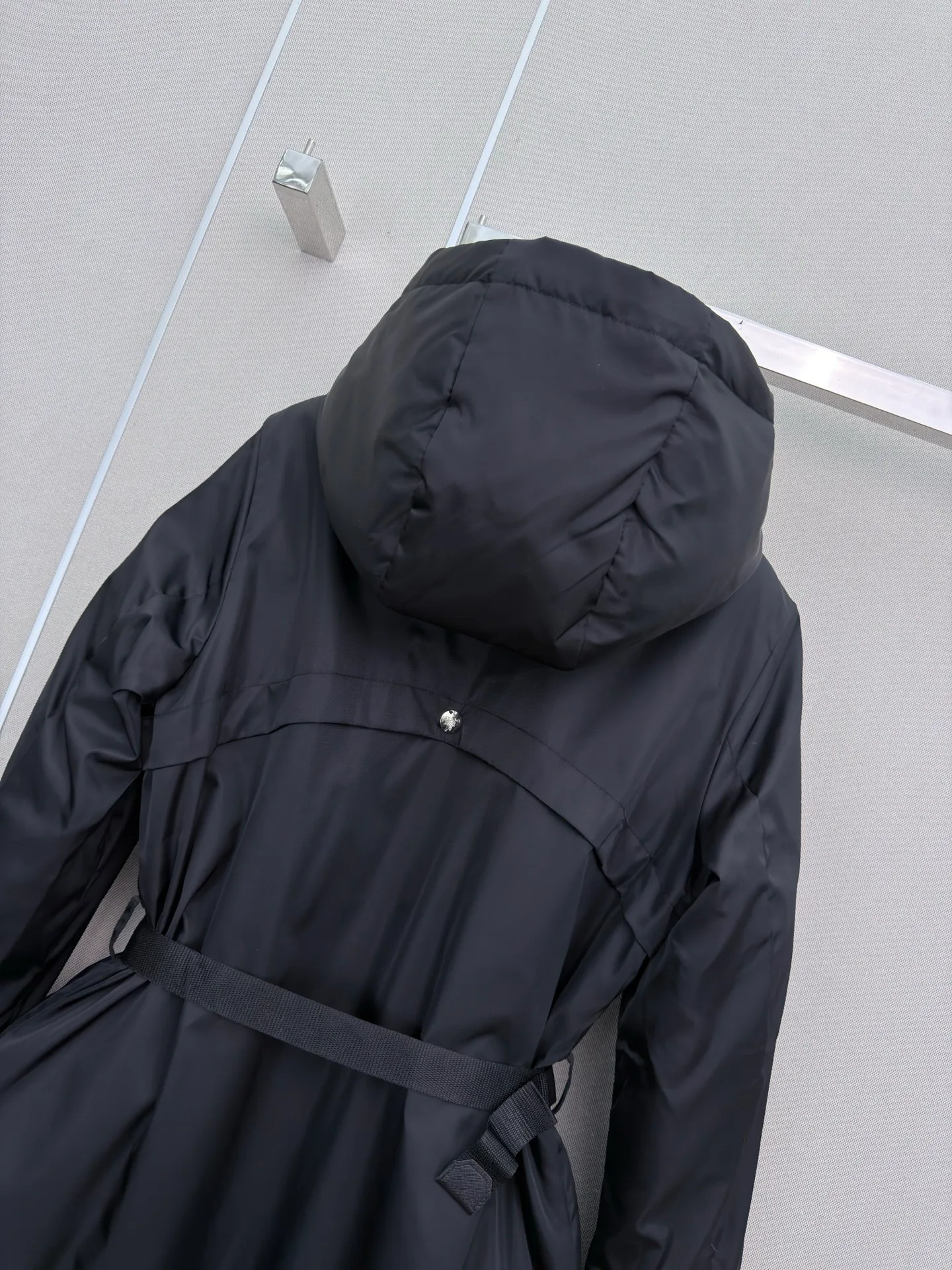 Куртки И Пуховики Женские Prada 18108499