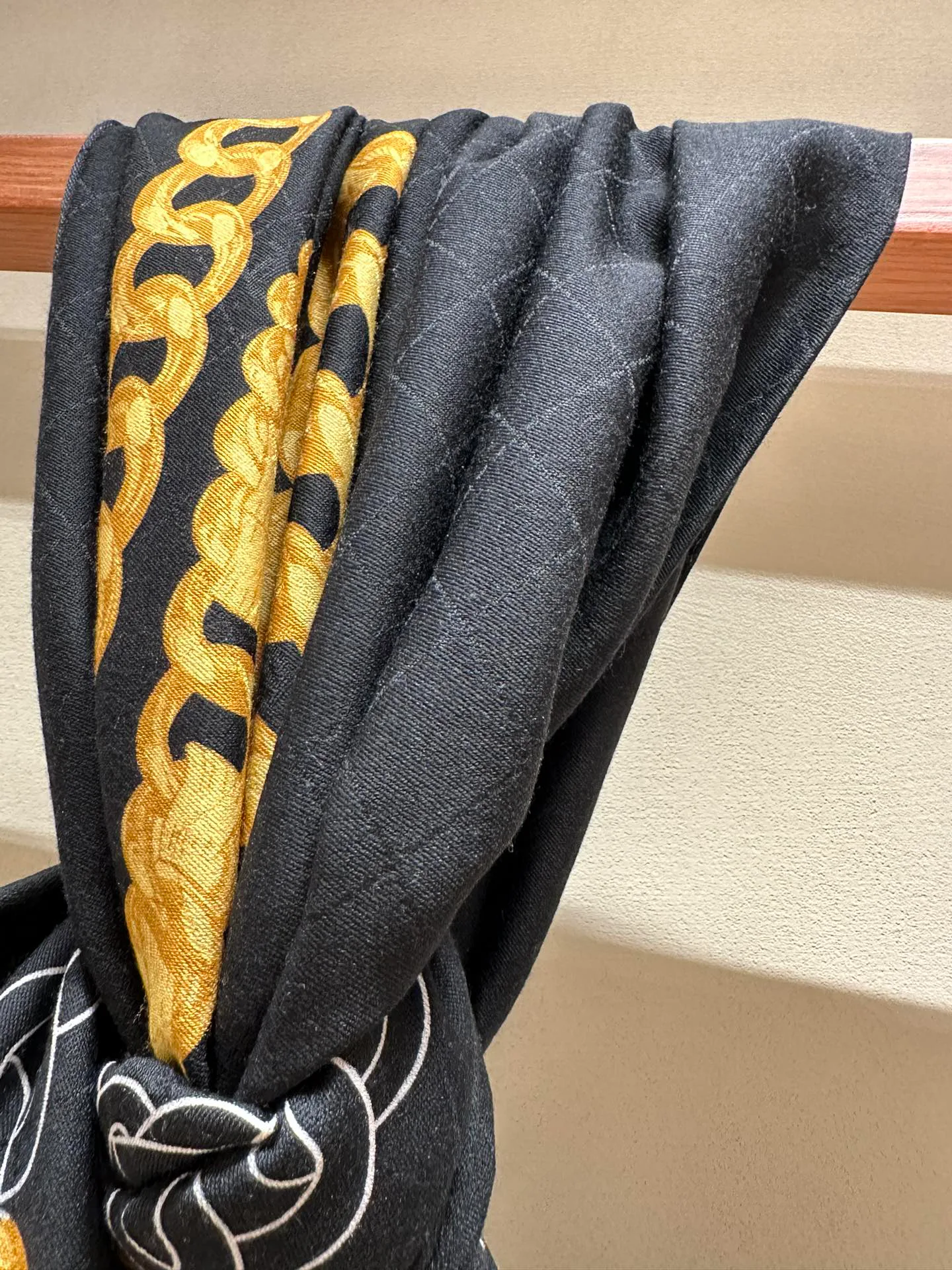 Платки Chanel 10170