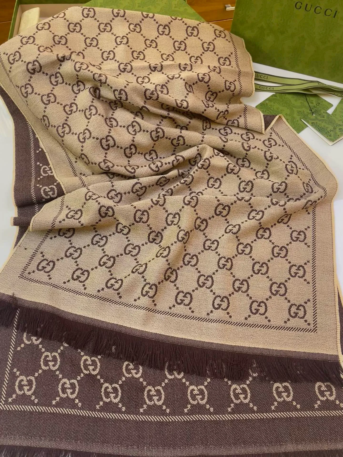 Шарфы Gucci 416869