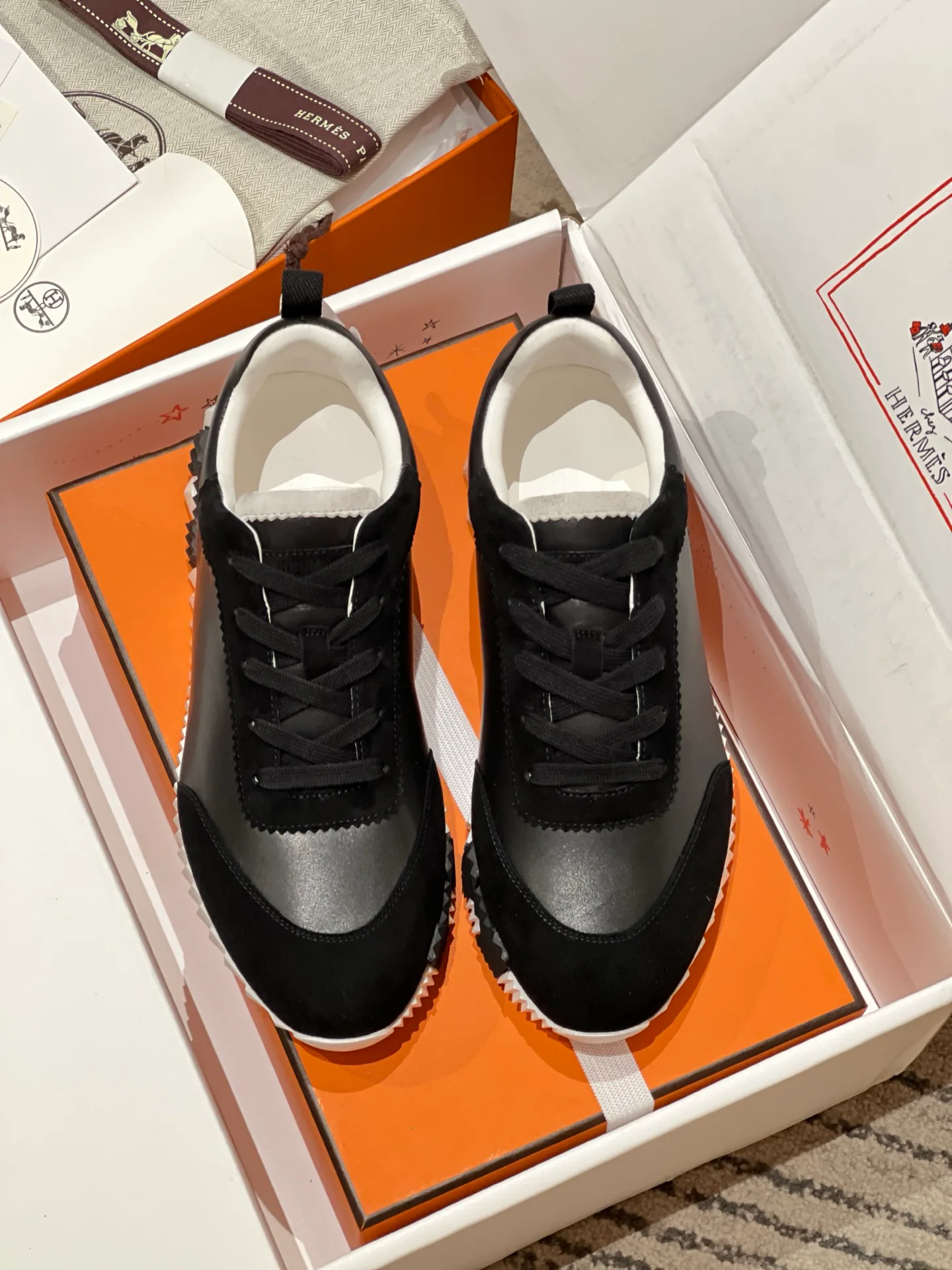 Кроссовки Женские Hermes 18080320