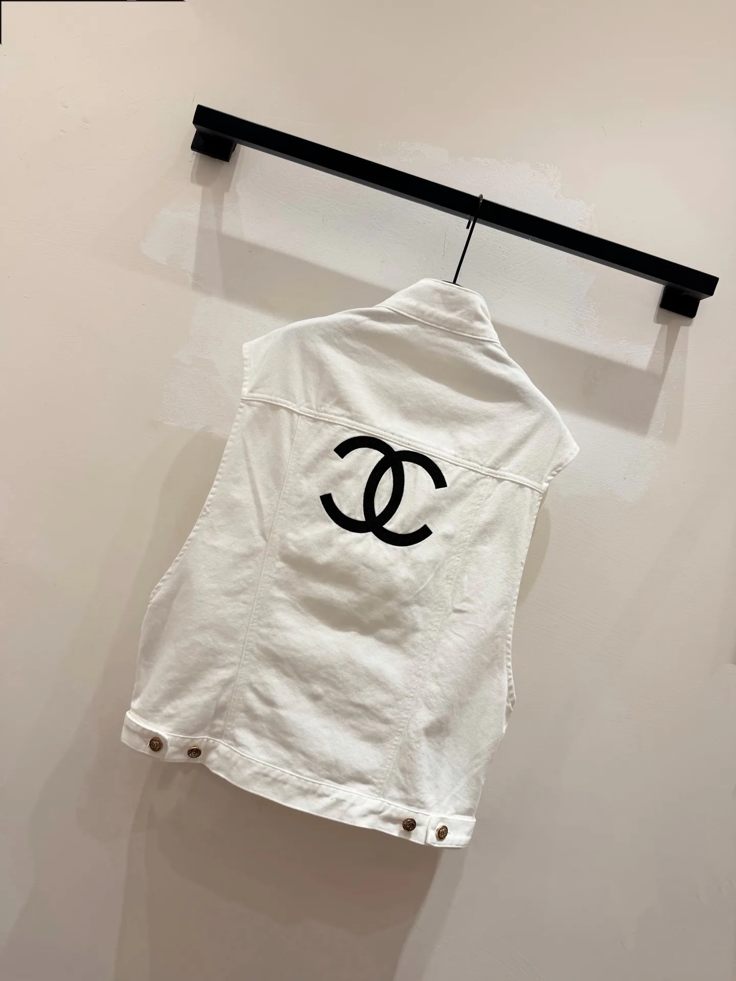 Жилеты Женские Chanel 11672108