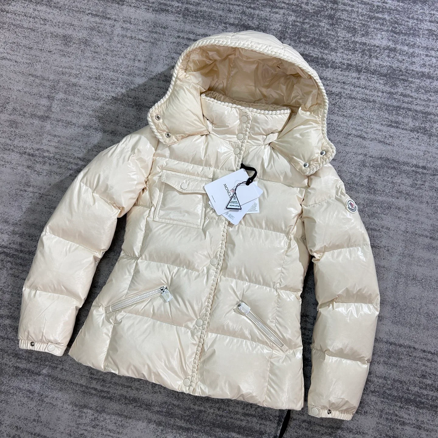 Куртки И Пуховики Женские Moncler 18134536