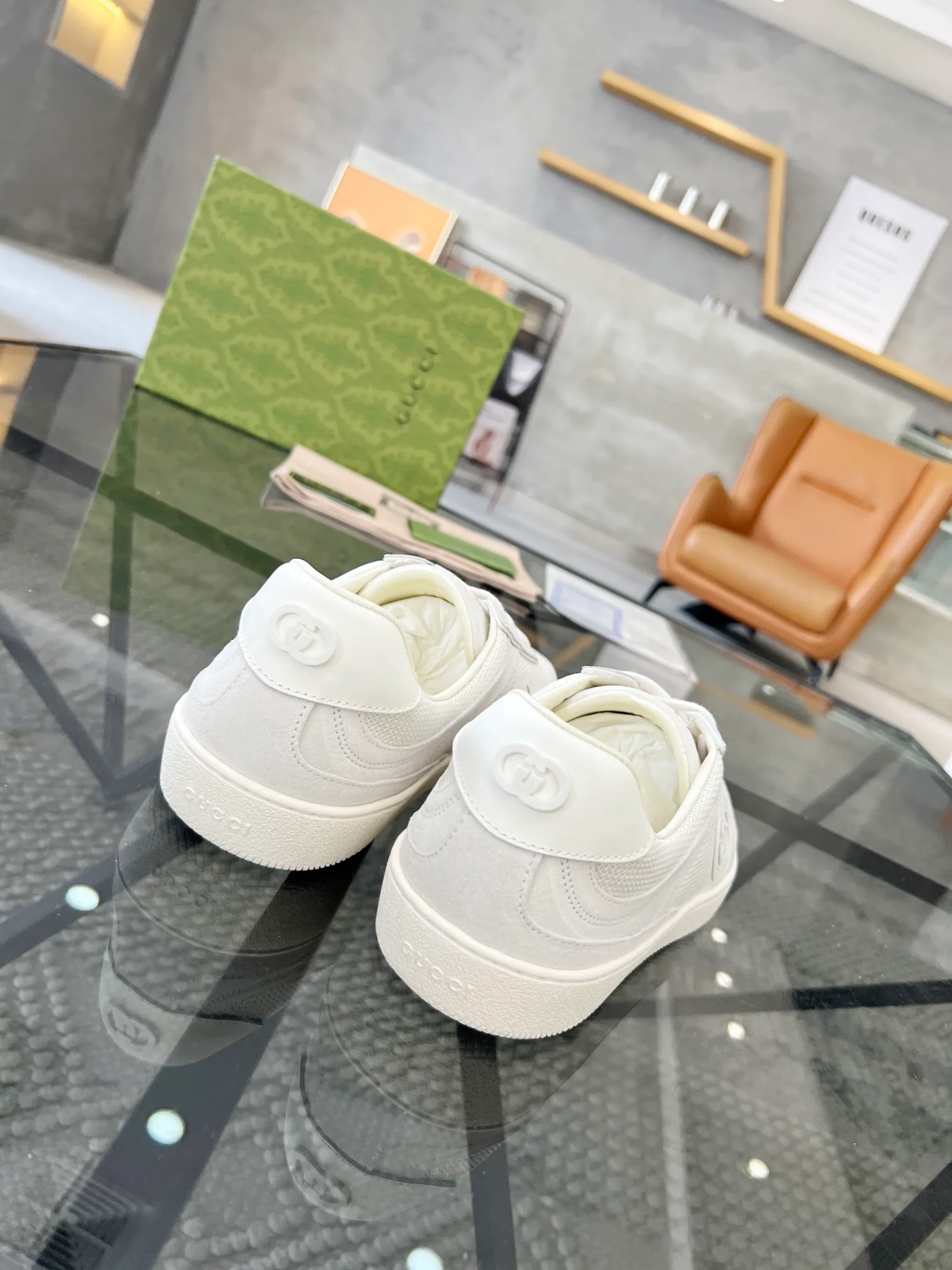 Кроссовки Женские Gucci 5813695