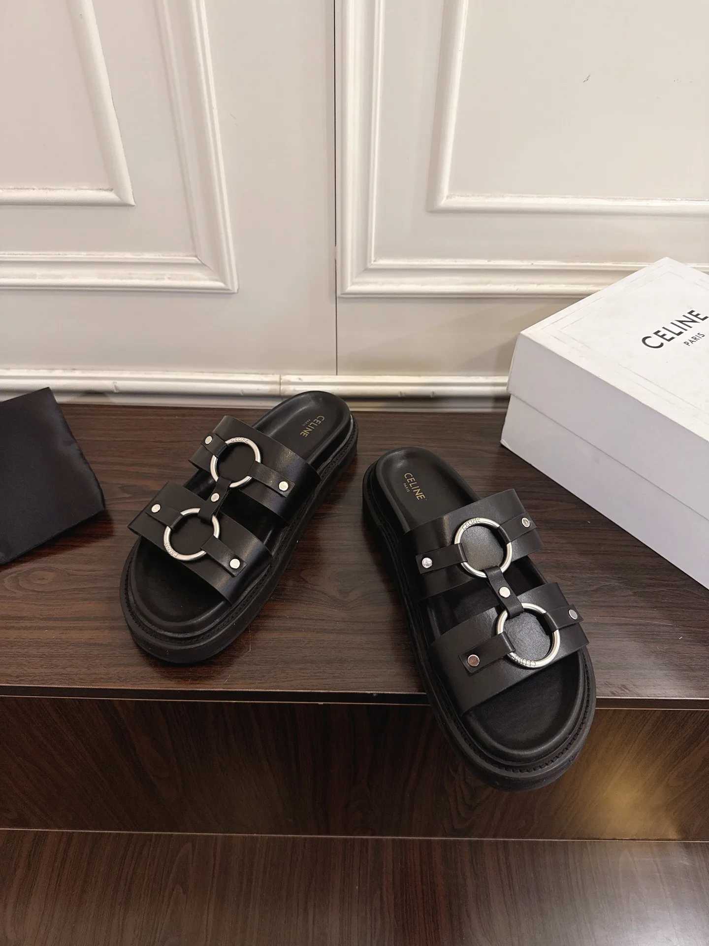 Шлепанцы Женские Celine 3120920