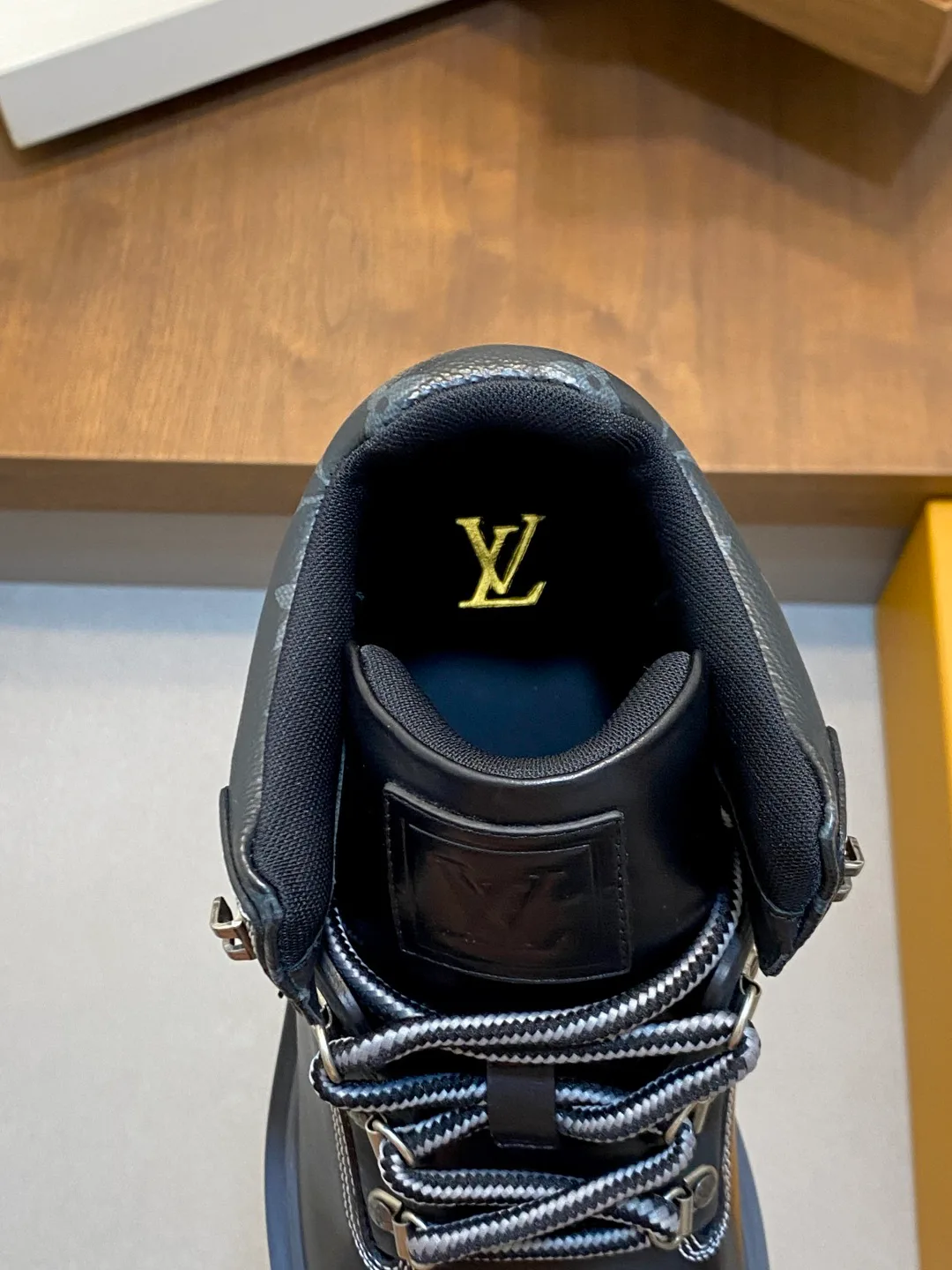 Ботинки Мужские Louis Vuitton 19313344