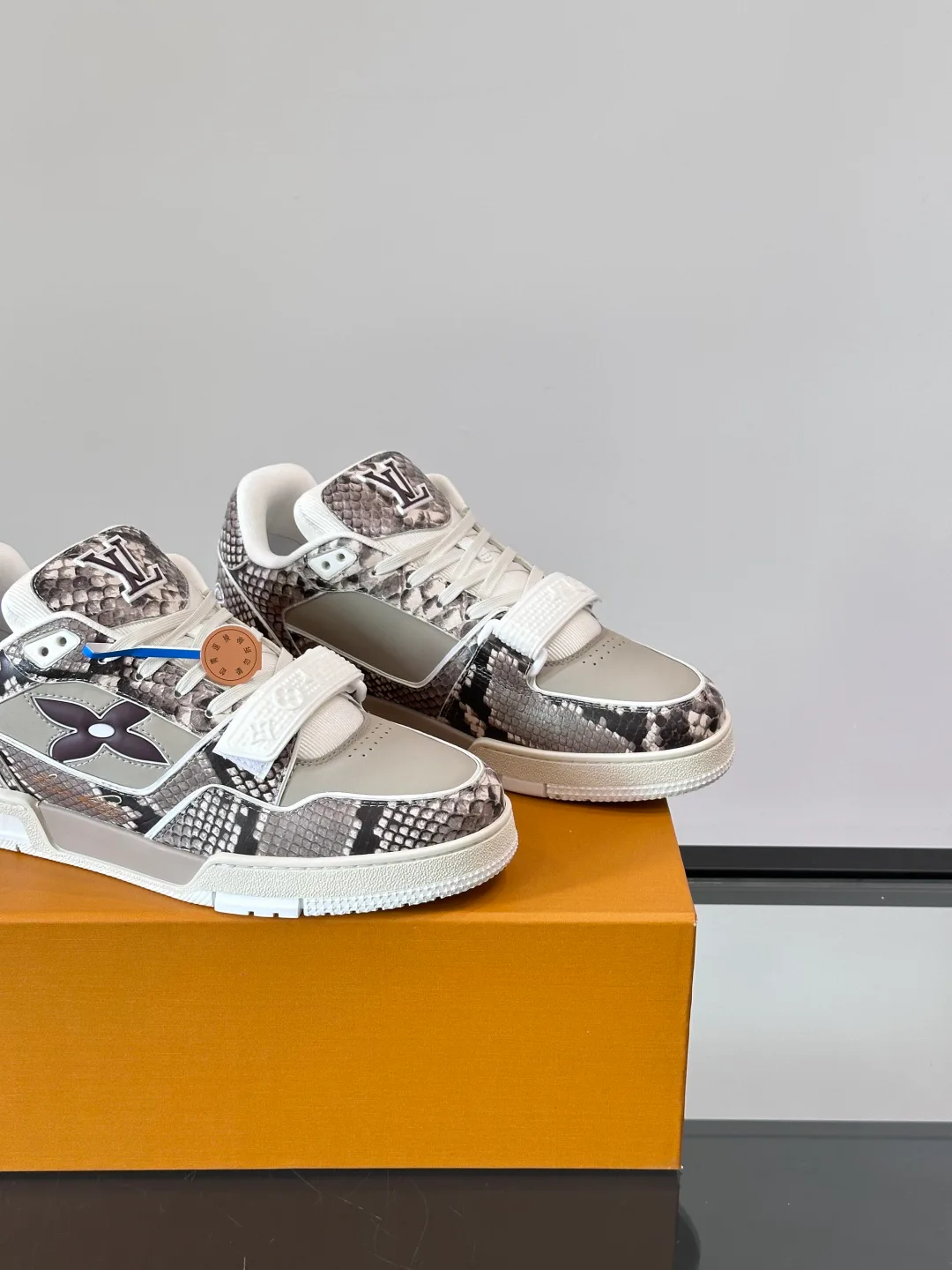 Кроссовки Мужские Louis Vuitton 33473