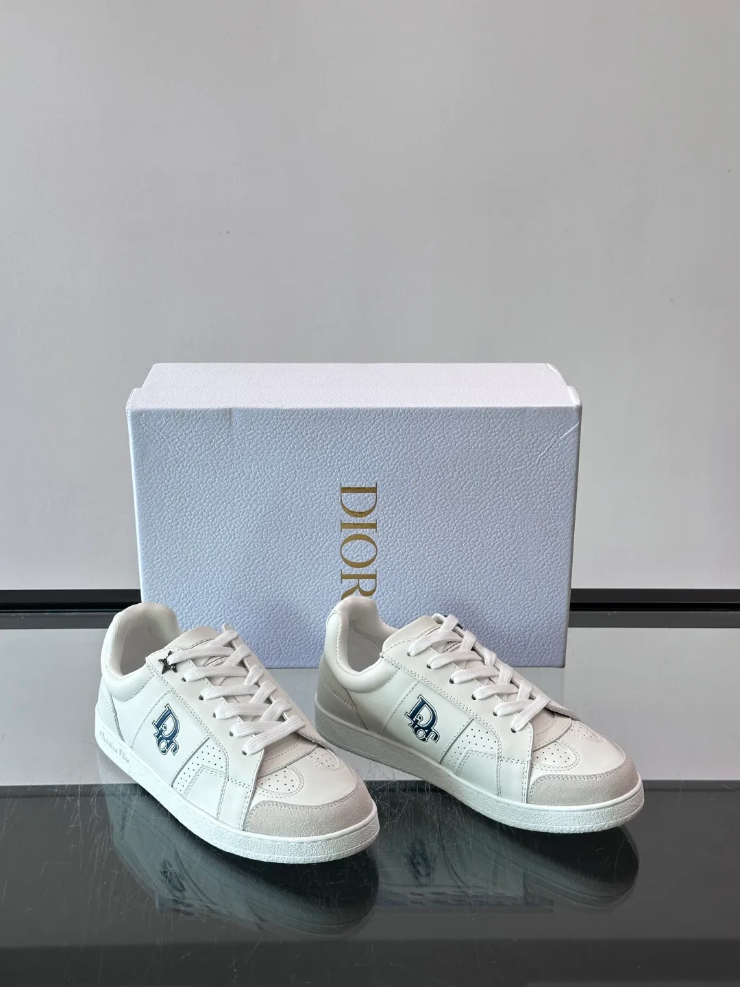 Кроссовки Женские Christian Dior 18102635