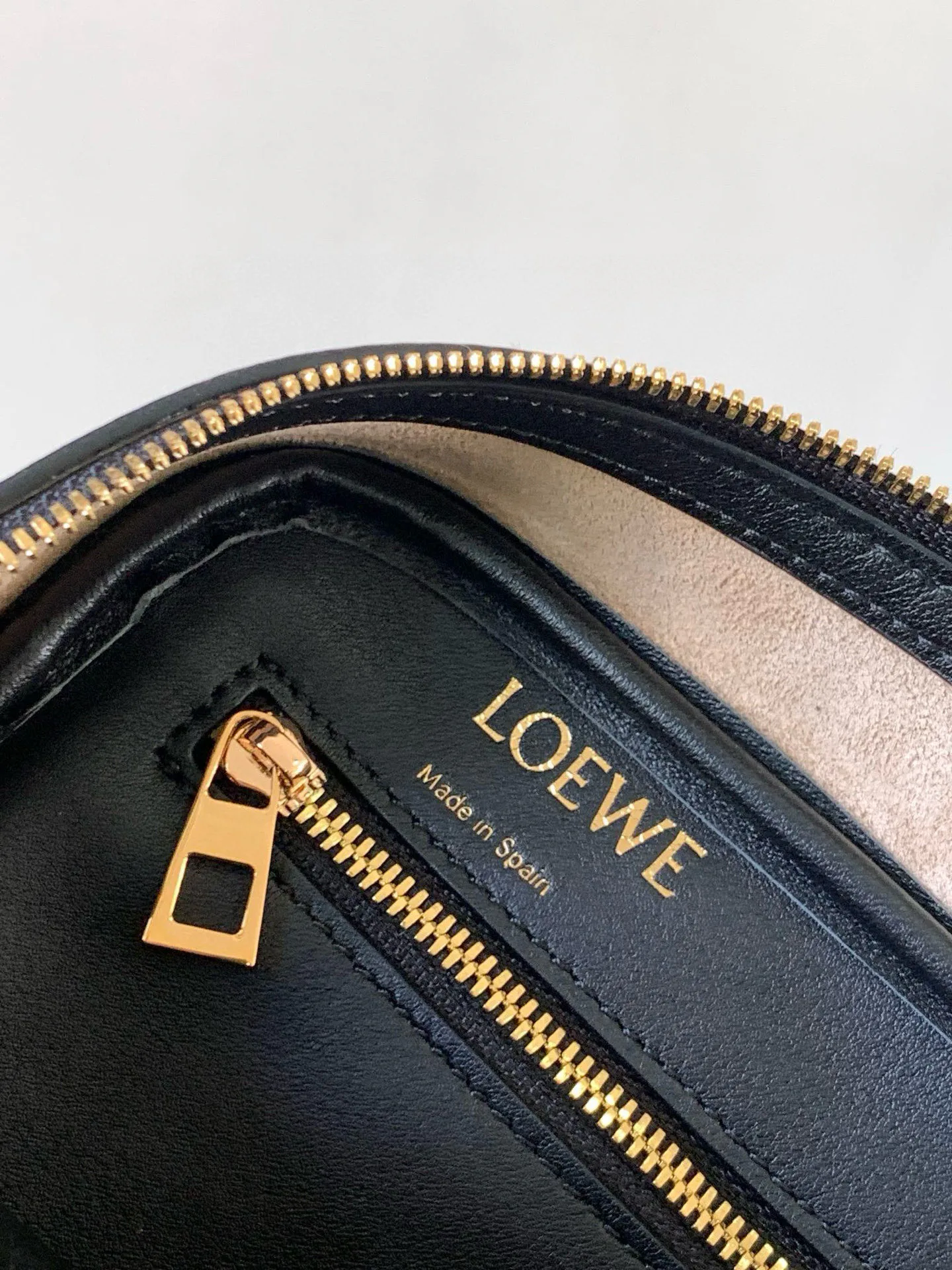 Классические Сумки Женские Loewe 245286