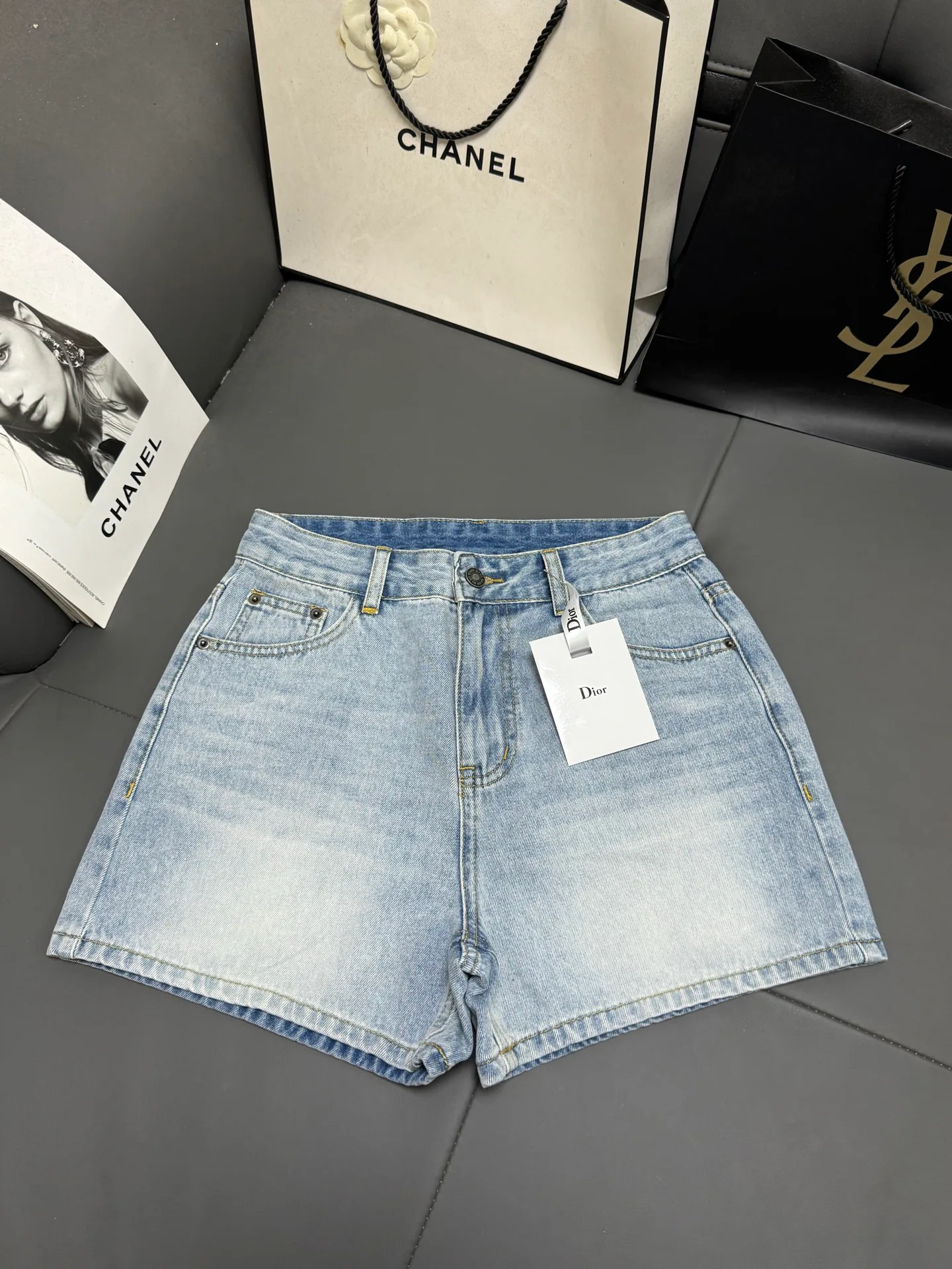 Шорты Женские Christian Dior 12705573
