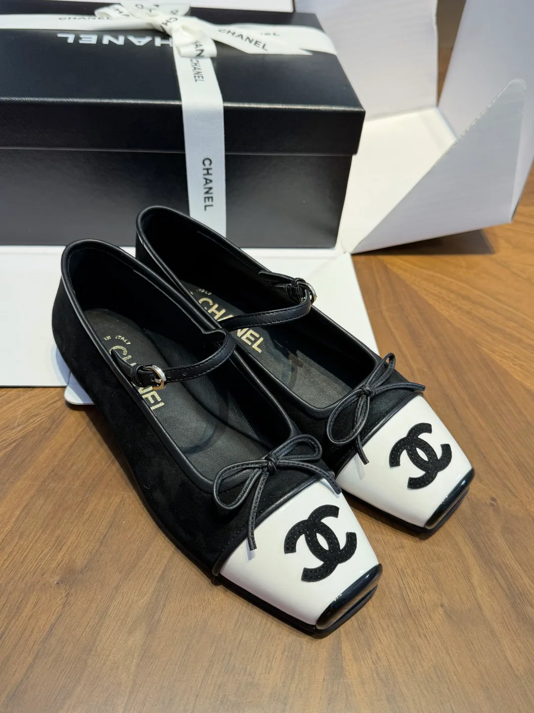 Туфли Женские Chanel 19306951
