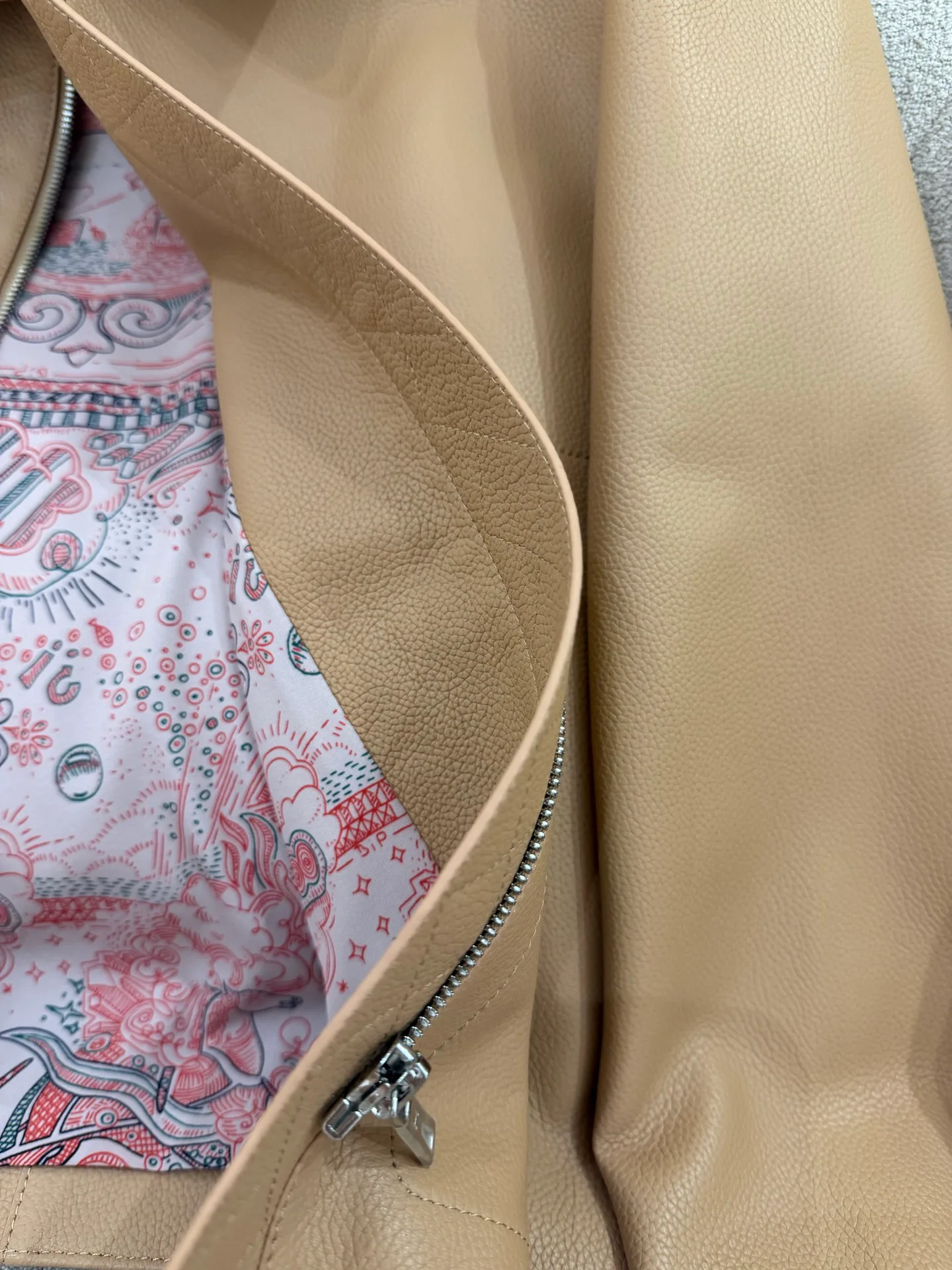 Кожаные Куртки И Дублёнки Женские Hermes 17802391